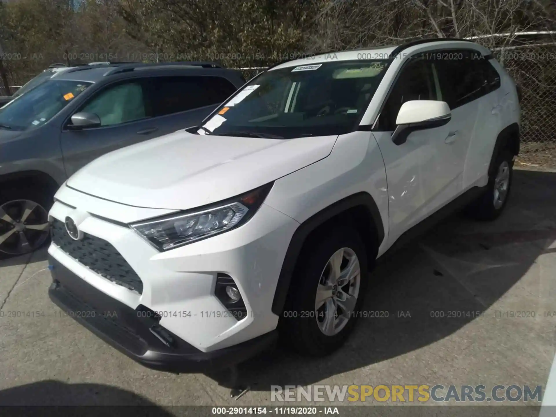 2 Photograph of a damaged car JTMP1RFV9KD003140 TOYOTA RAV4 2019