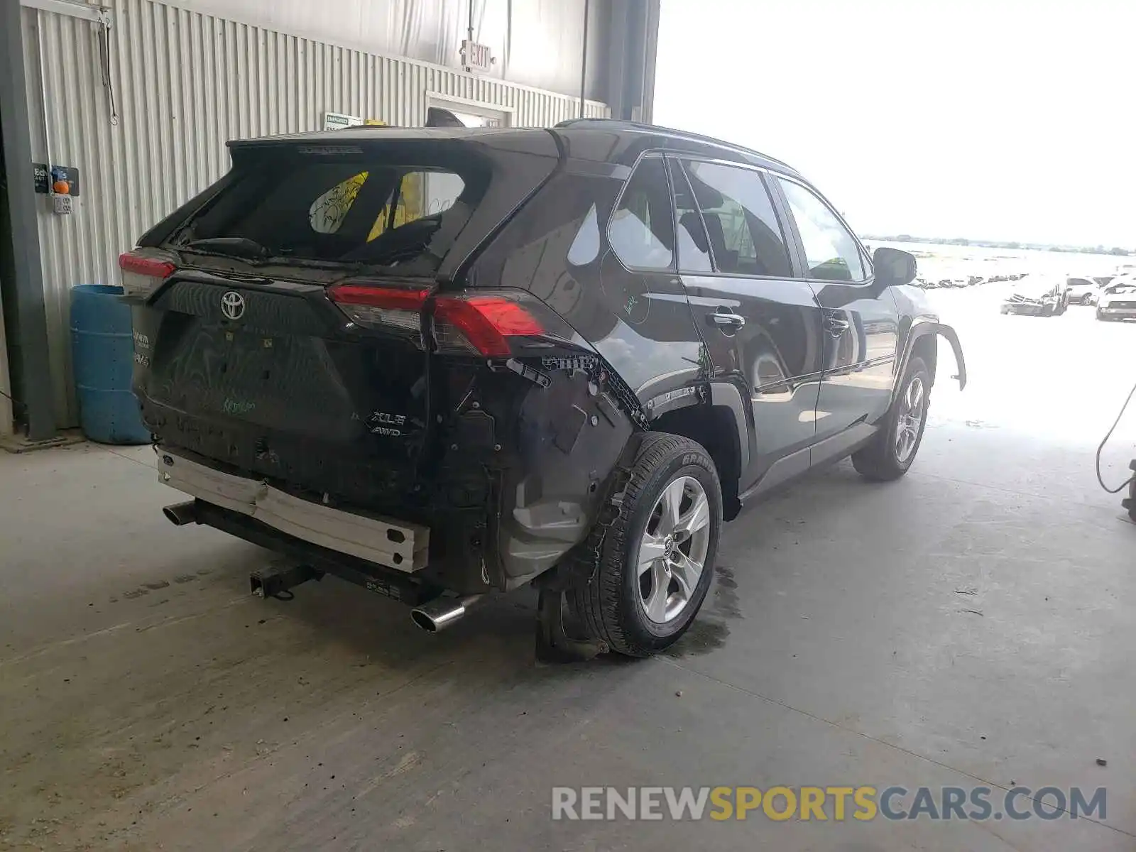 4 Photograph of a damaged car JTMP1RFV9KD005101 TOYOTA RAV4 2019