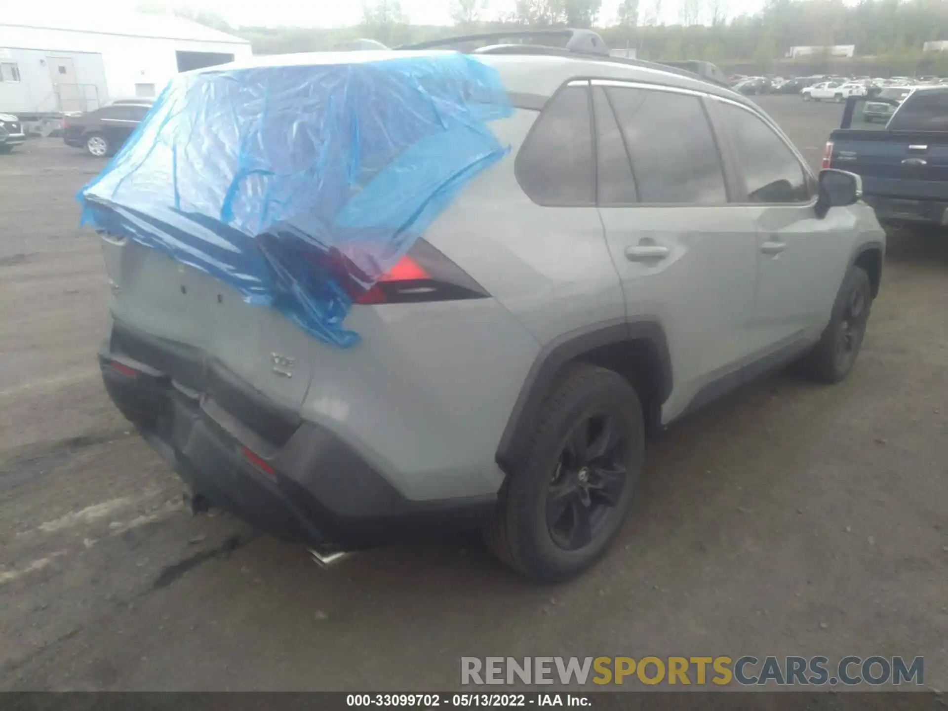 4 Photograph of a damaged car JTMP1RFV9KD005499 TOYOTA RAV4 2019