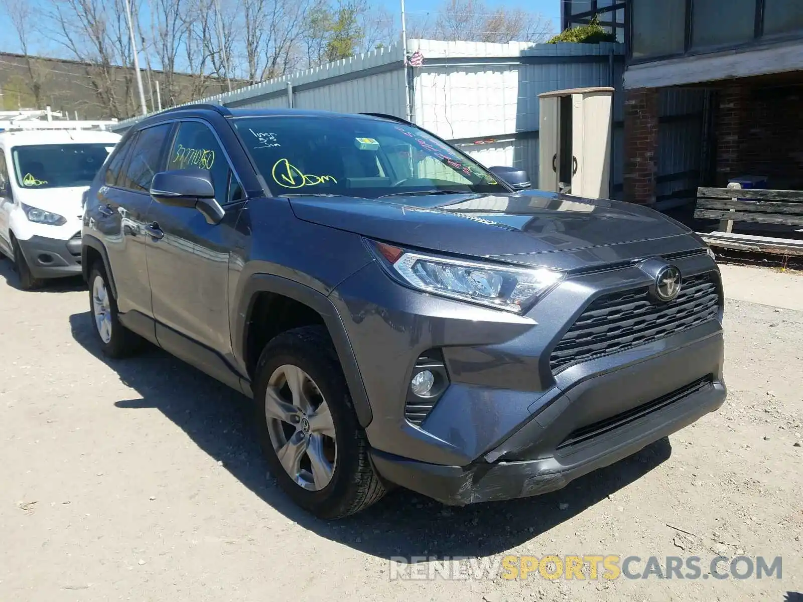 1 Photograph of a damaged car JTMP1RFV9KD006961 TOYOTA RAV4 2019