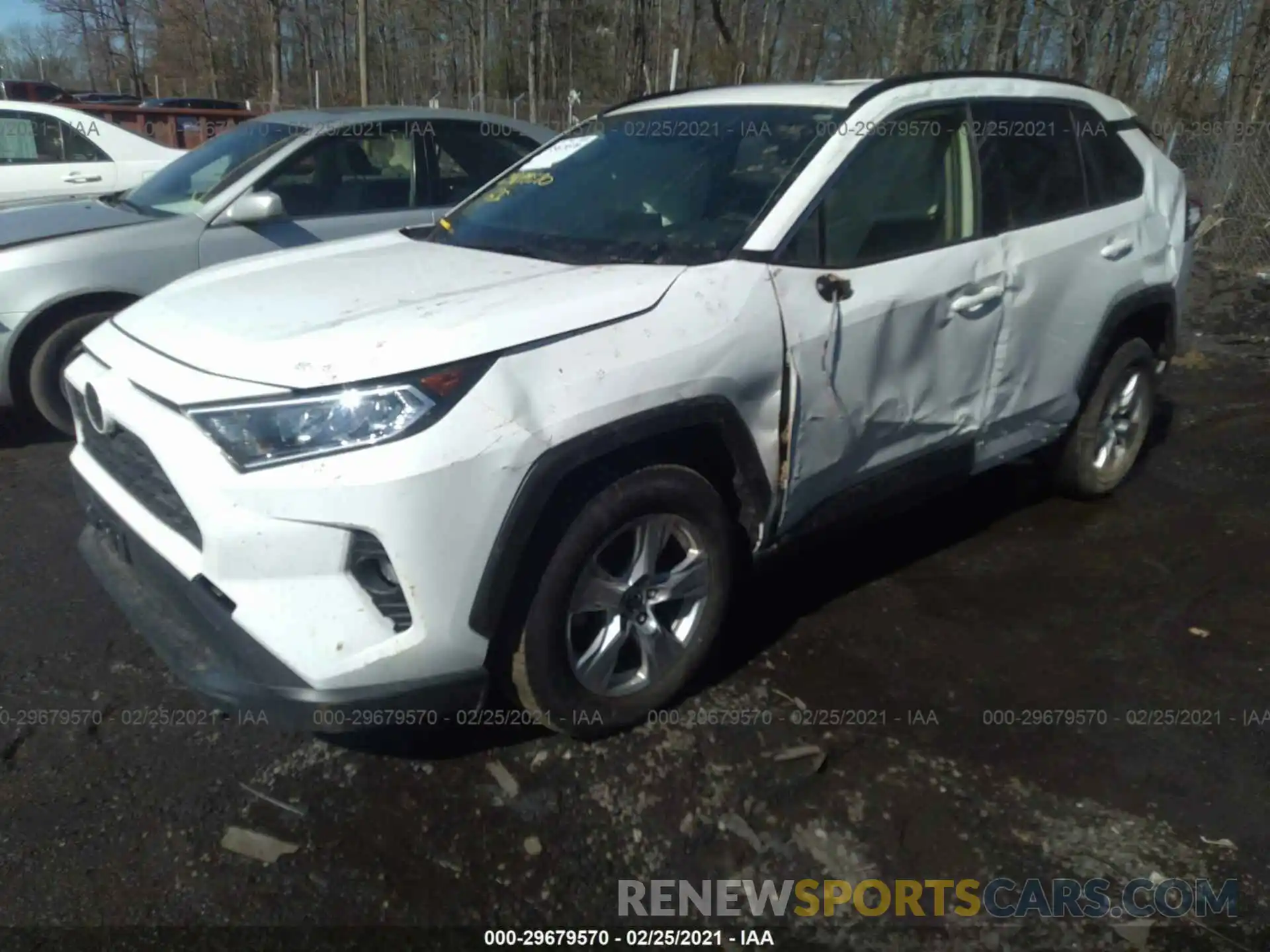 2 Photograph of a damaged car JTMP1RFV9KD014686 TOYOTA RAV4 2019