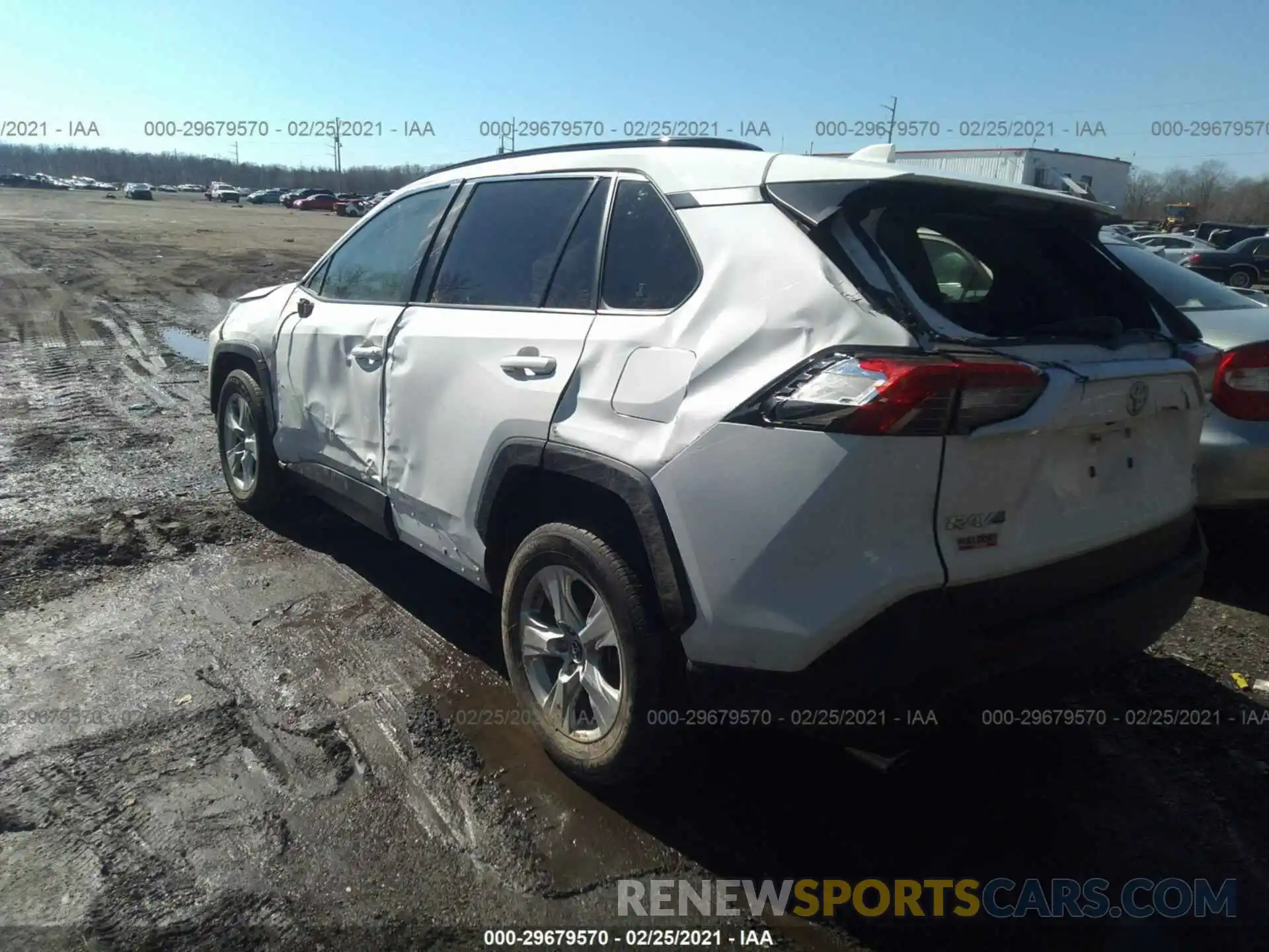 3 Фотография поврежденного автомобиля JTMP1RFV9KD014686 TOYOTA RAV4 2019