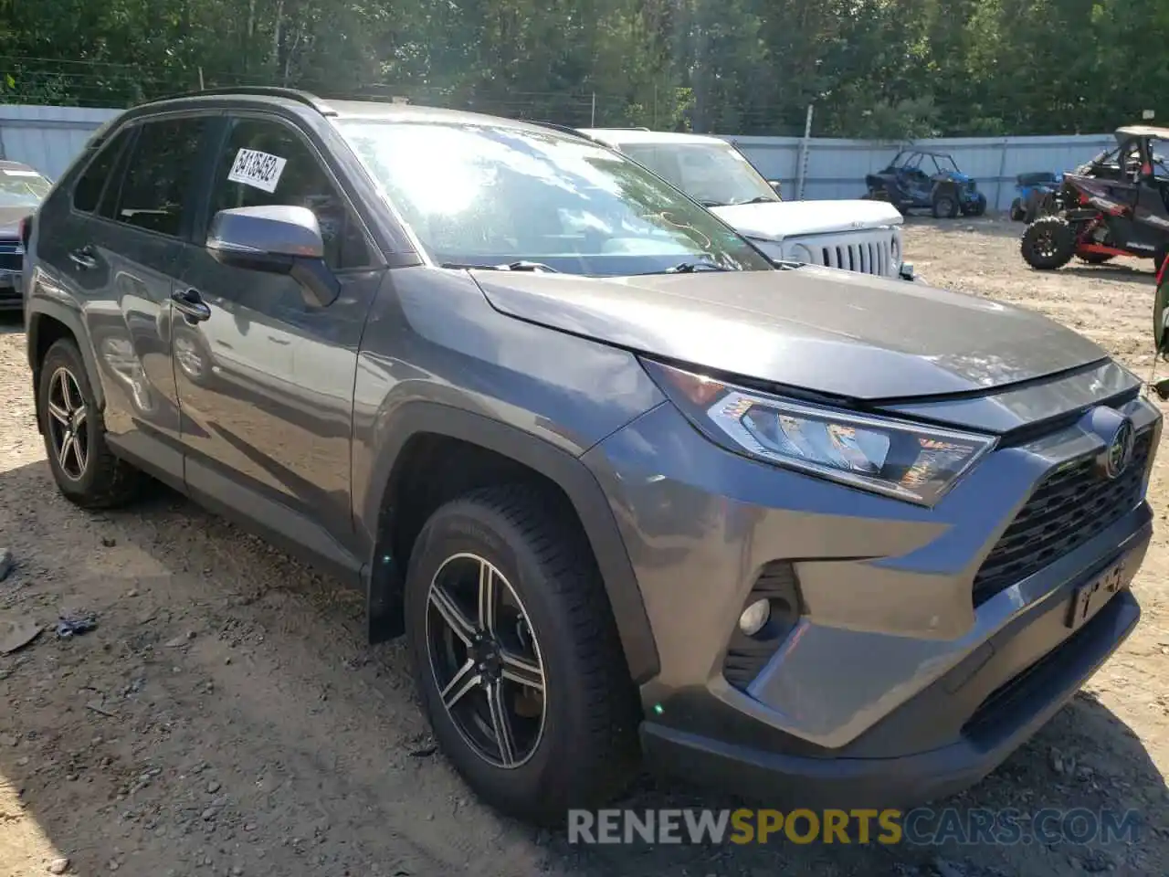 1 Photograph of a damaged car JTMP1RFV9KD020133 TOYOTA RAV4 2019