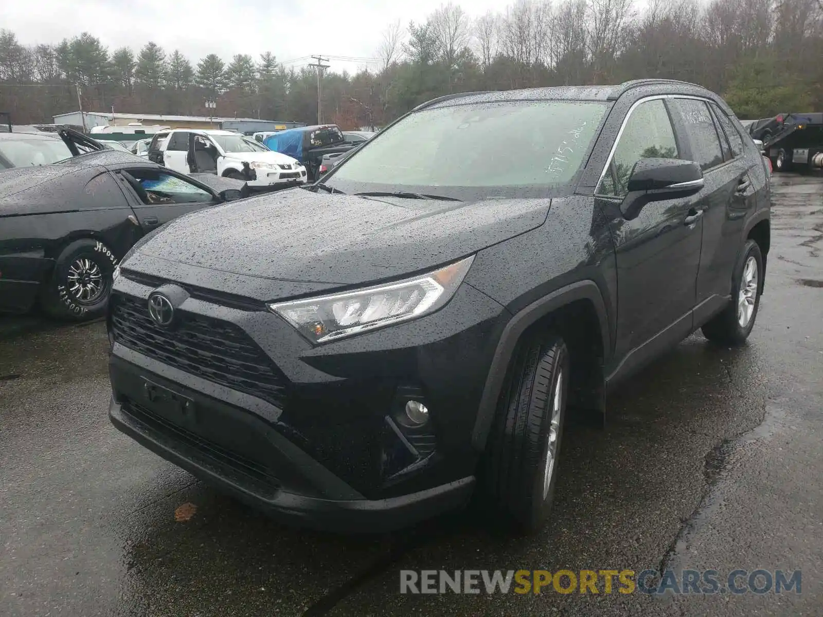 2 Photograph of a damaged car JTMP1RFV9KD028829 TOYOTA RAV4 2019