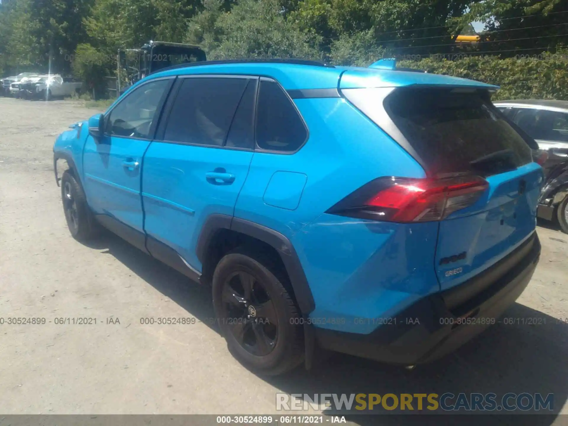 3 Фотография поврежденного автомобиля JTMP1RFV9KD030290 TOYOTA RAV4 2019