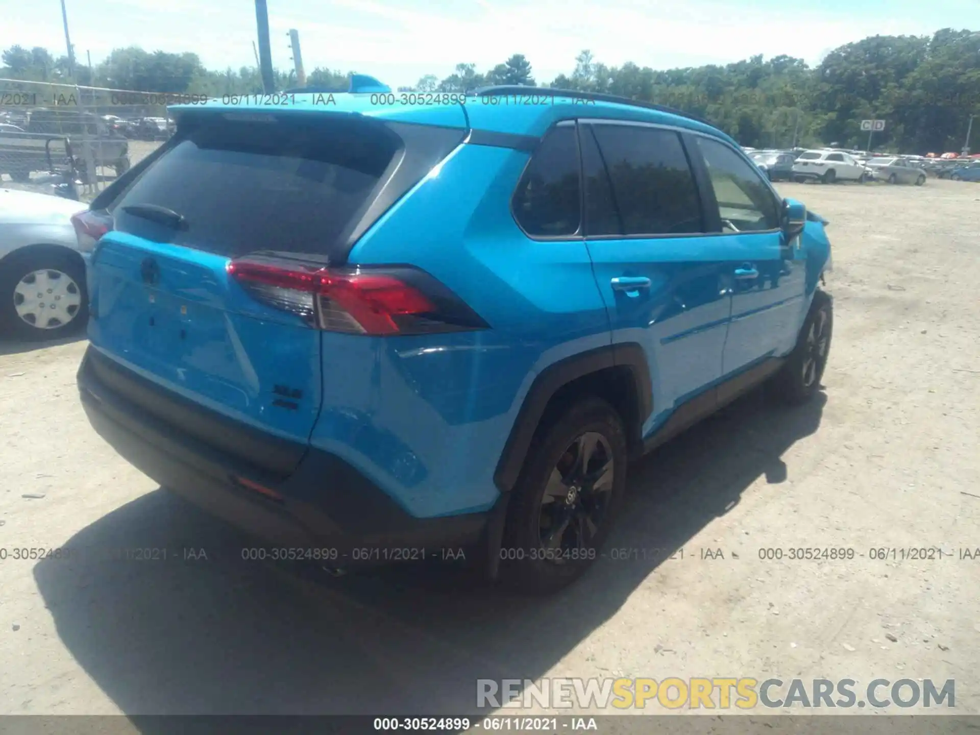 4 Photograph of a damaged car JTMP1RFV9KD030290 TOYOTA RAV4 2019