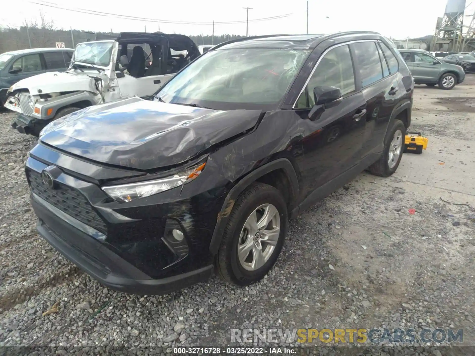 2 Photograph of a damaged car JTMP1RFV9KD032198 TOYOTA RAV4 2019