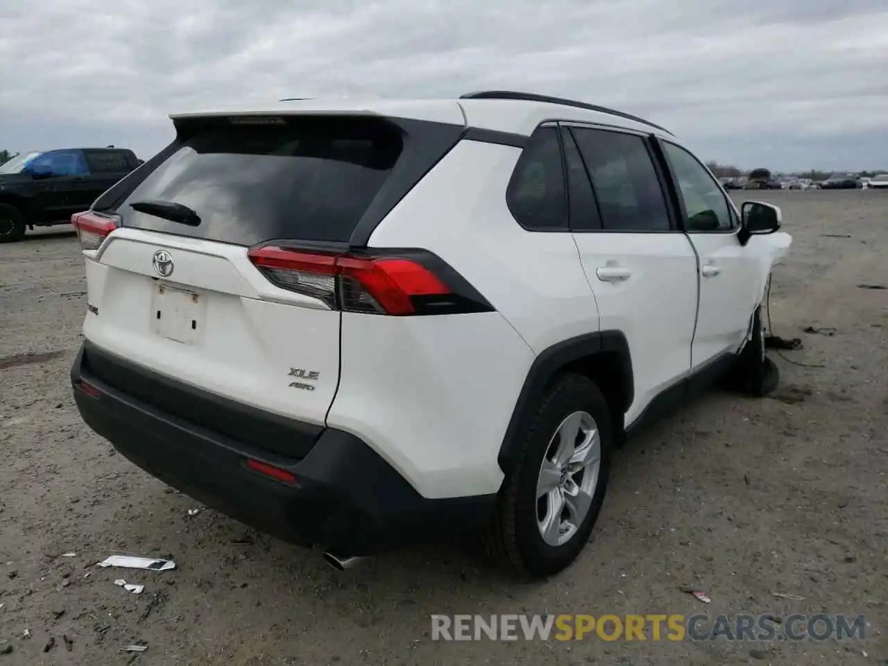 4 Photograph of a damaged car JTMP1RFV9KD035165 TOYOTA RAV4 2019