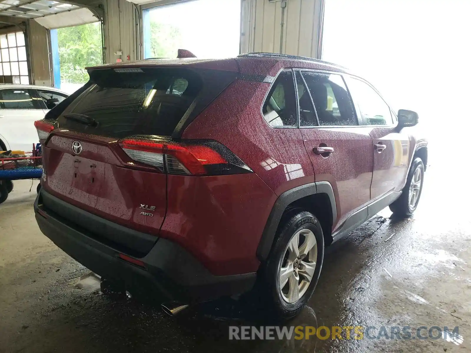 4 Photograph of a damaged car JTMP1RFV9KD035960 TOYOTA RAV4 2019