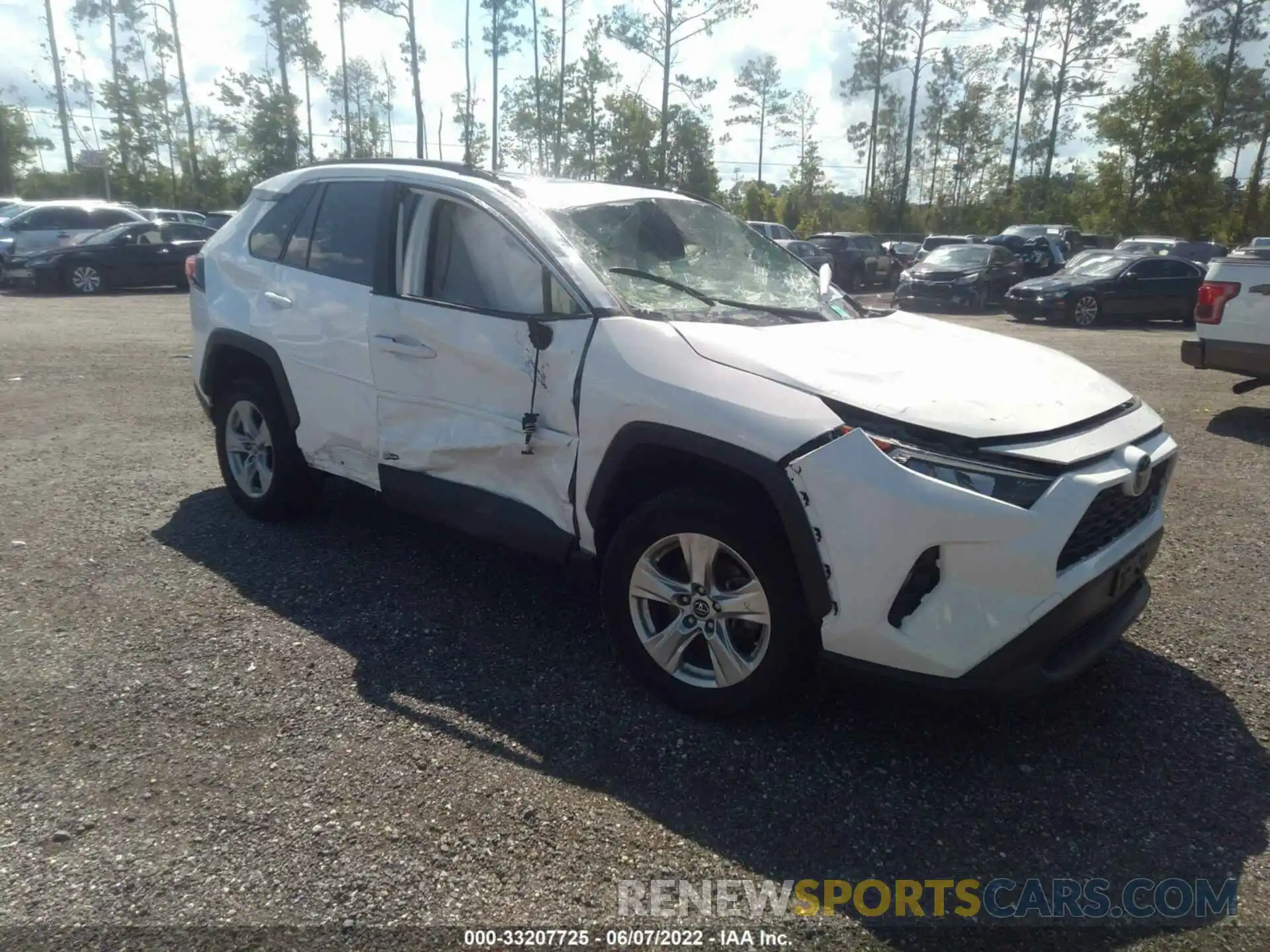 1 Photograph of a damaged car JTMP1RFV9KD036204 TOYOTA RAV4 2019