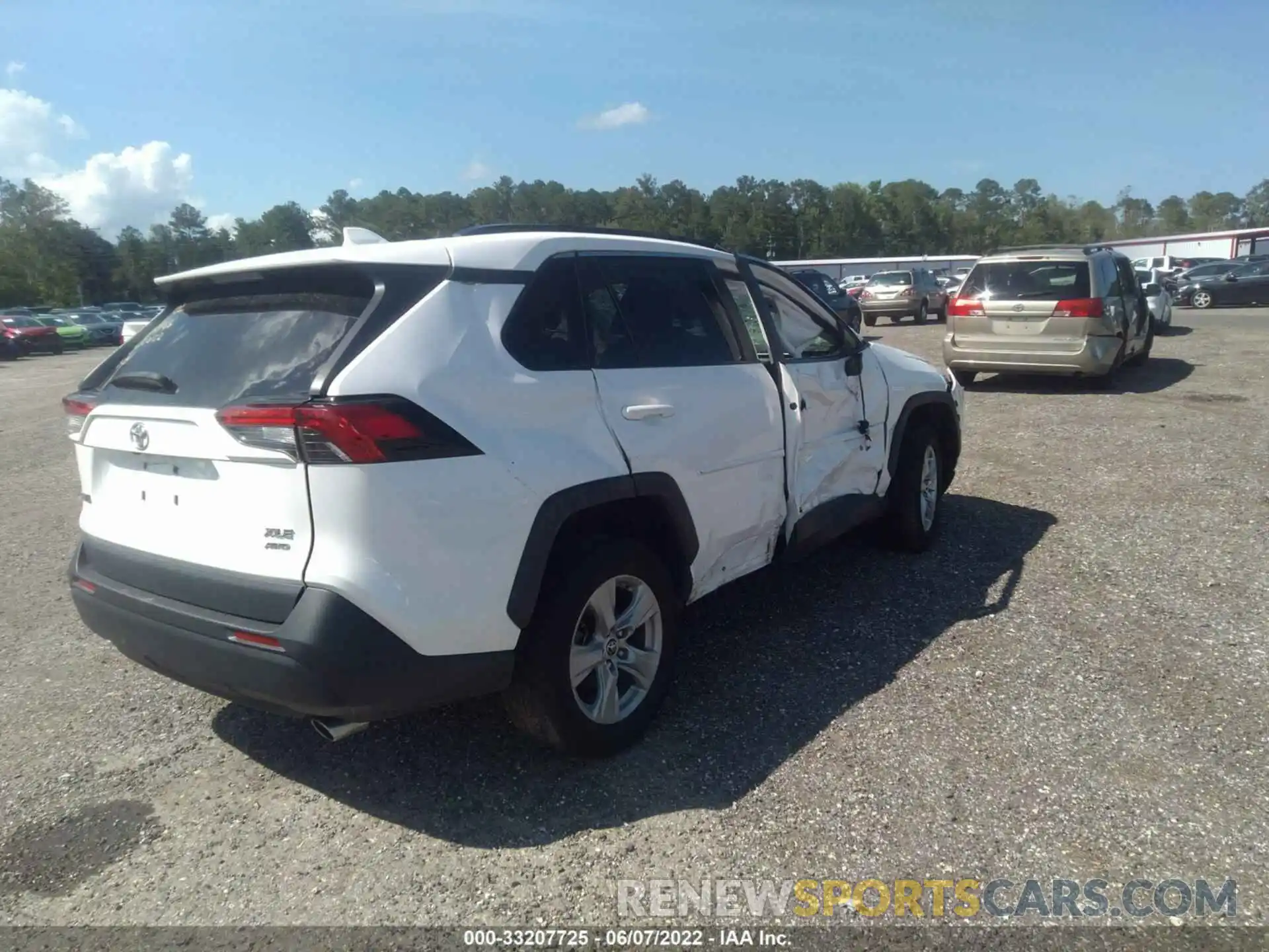 4 Photograph of a damaged car JTMP1RFV9KD036204 TOYOTA RAV4 2019