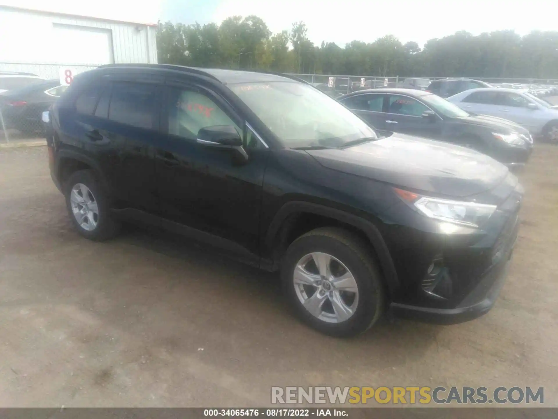 1 Фотография поврежденного автомобиля JTMP1RFV9KD037997 TOYOTA RAV4 2019