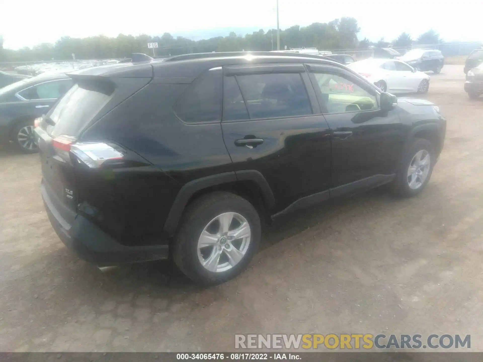 4 Фотография поврежденного автомобиля JTMP1RFV9KD037997 TOYOTA RAV4 2019