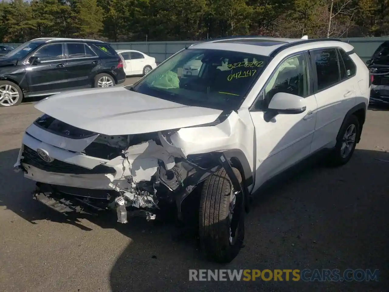 2 Photograph of a damaged car JTMP1RFV9KD042147 TOYOTA RAV4 2019