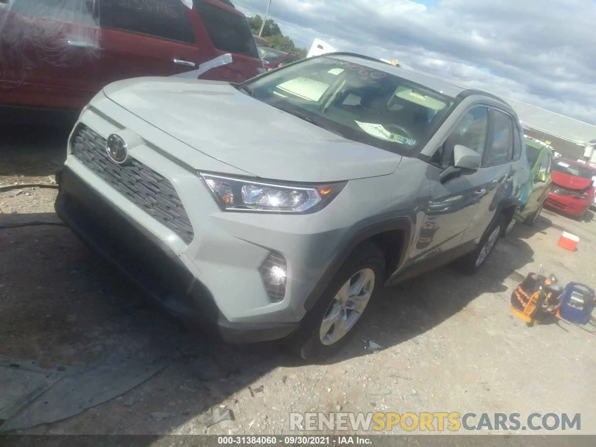 2 Фотография поврежденного автомобиля JTMP1RFV9KD042150 TOYOTA RAV4 2019