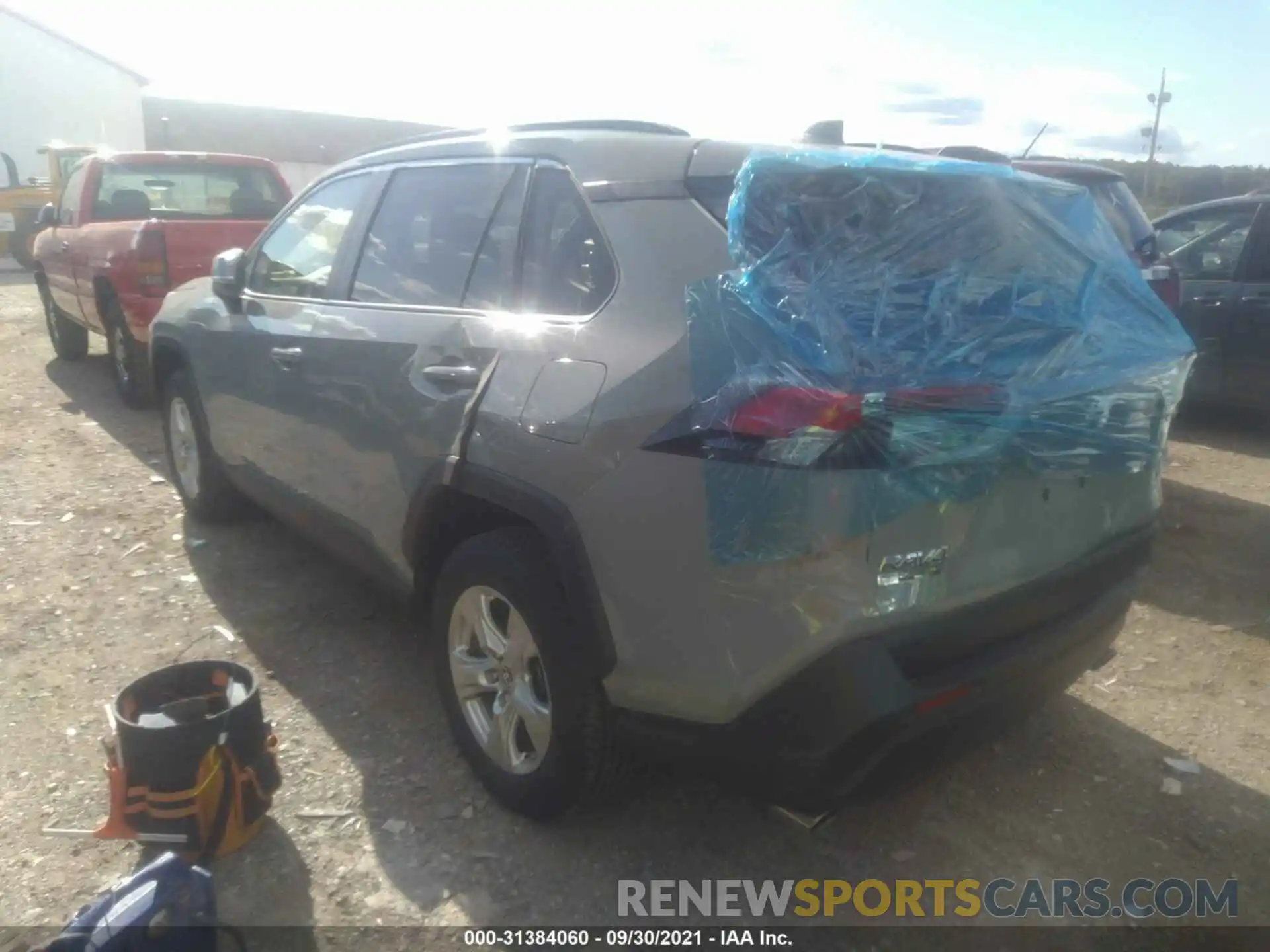 3 Photograph of a damaged car JTMP1RFV9KD042150 TOYOTA RAV4 2019