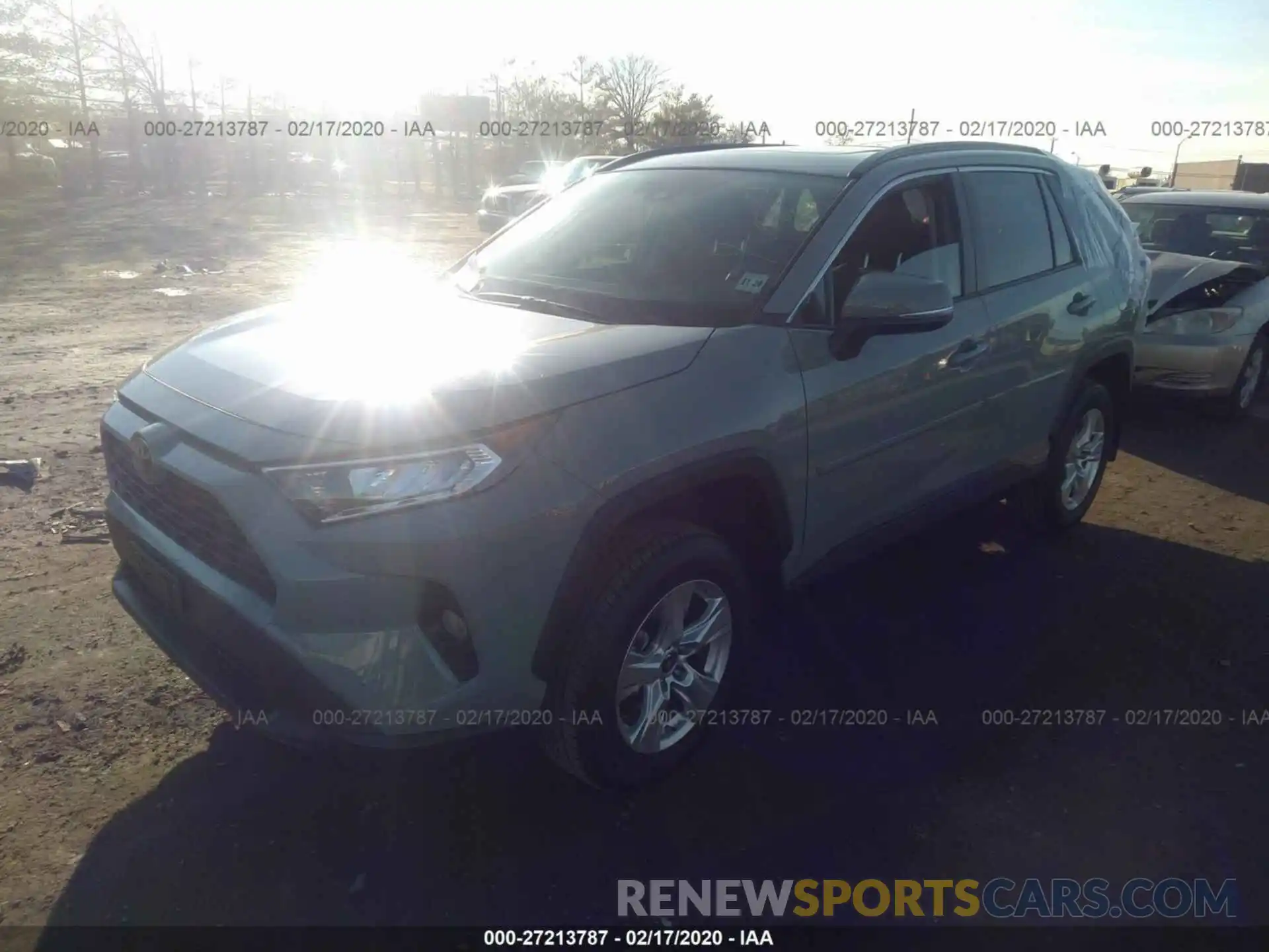 2 Photograph of a damaged car JTMP1RFV9KD043556 TOYOTA RAV4 2019