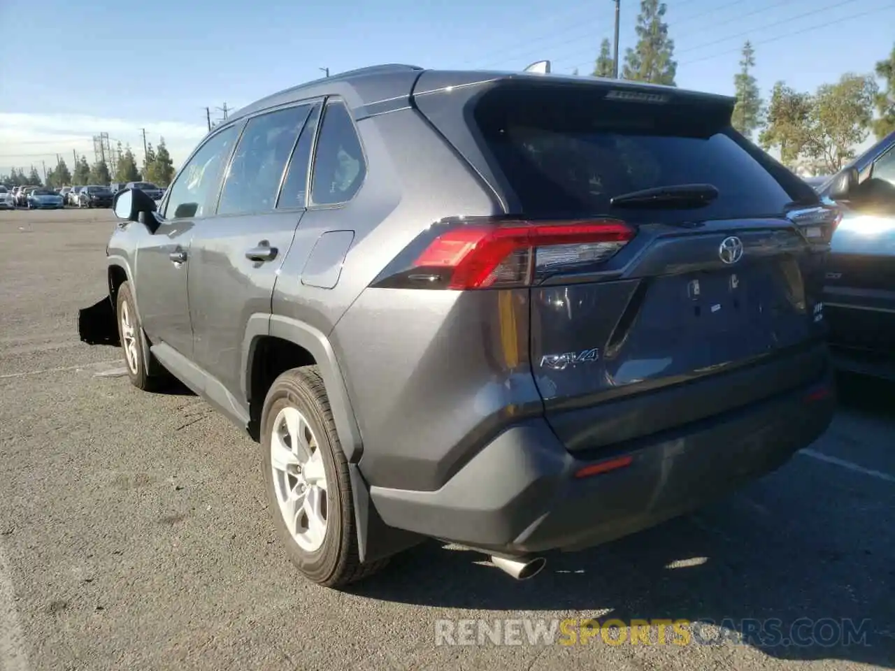 3 Photograph of a damaged car JTMP1RFV9KD504142 TOYOTA RAV4 2019