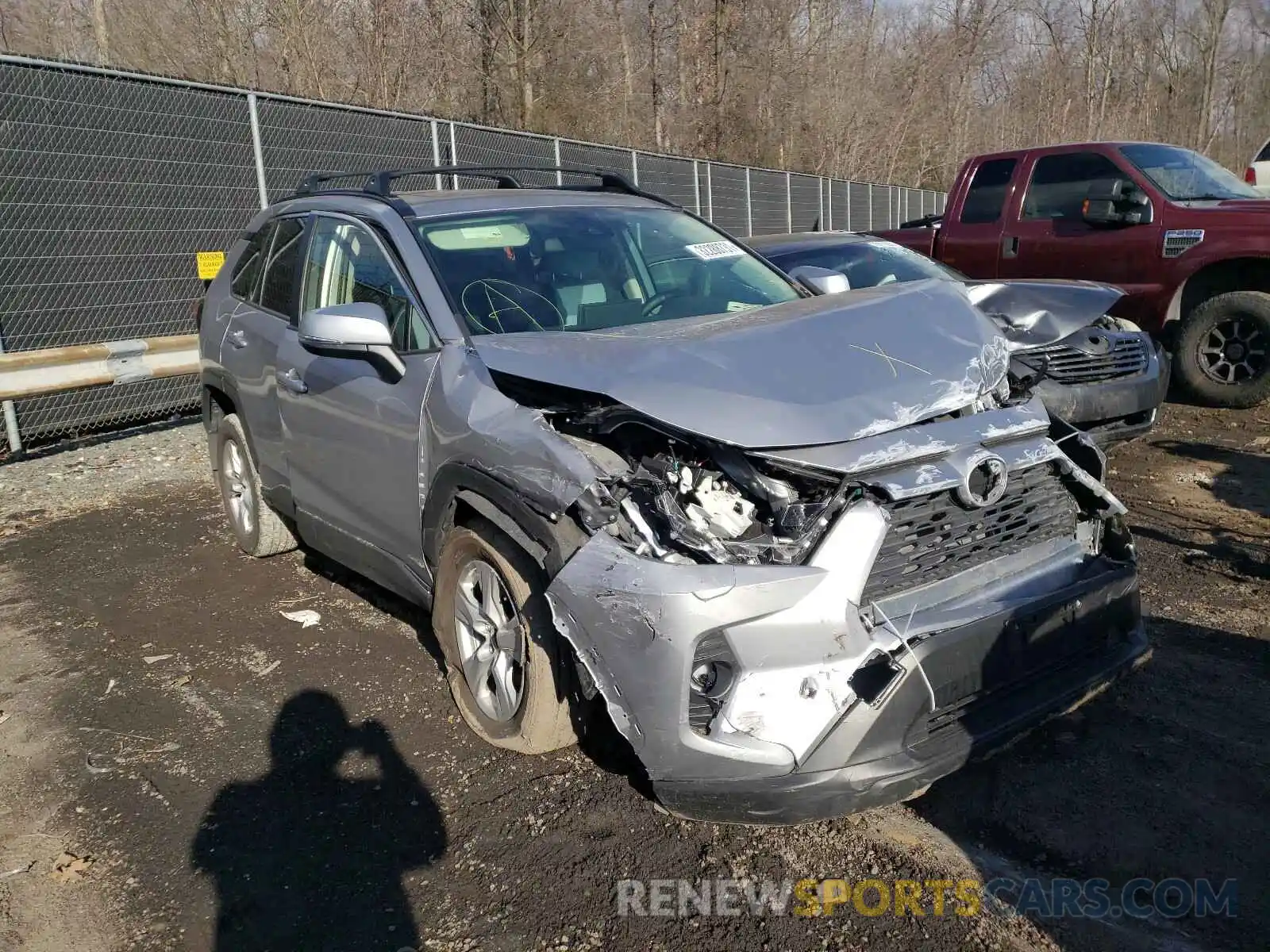 1 Photograph of a damaged car JTMP1RFV9KD506635 TOYOTA RAV4 2019