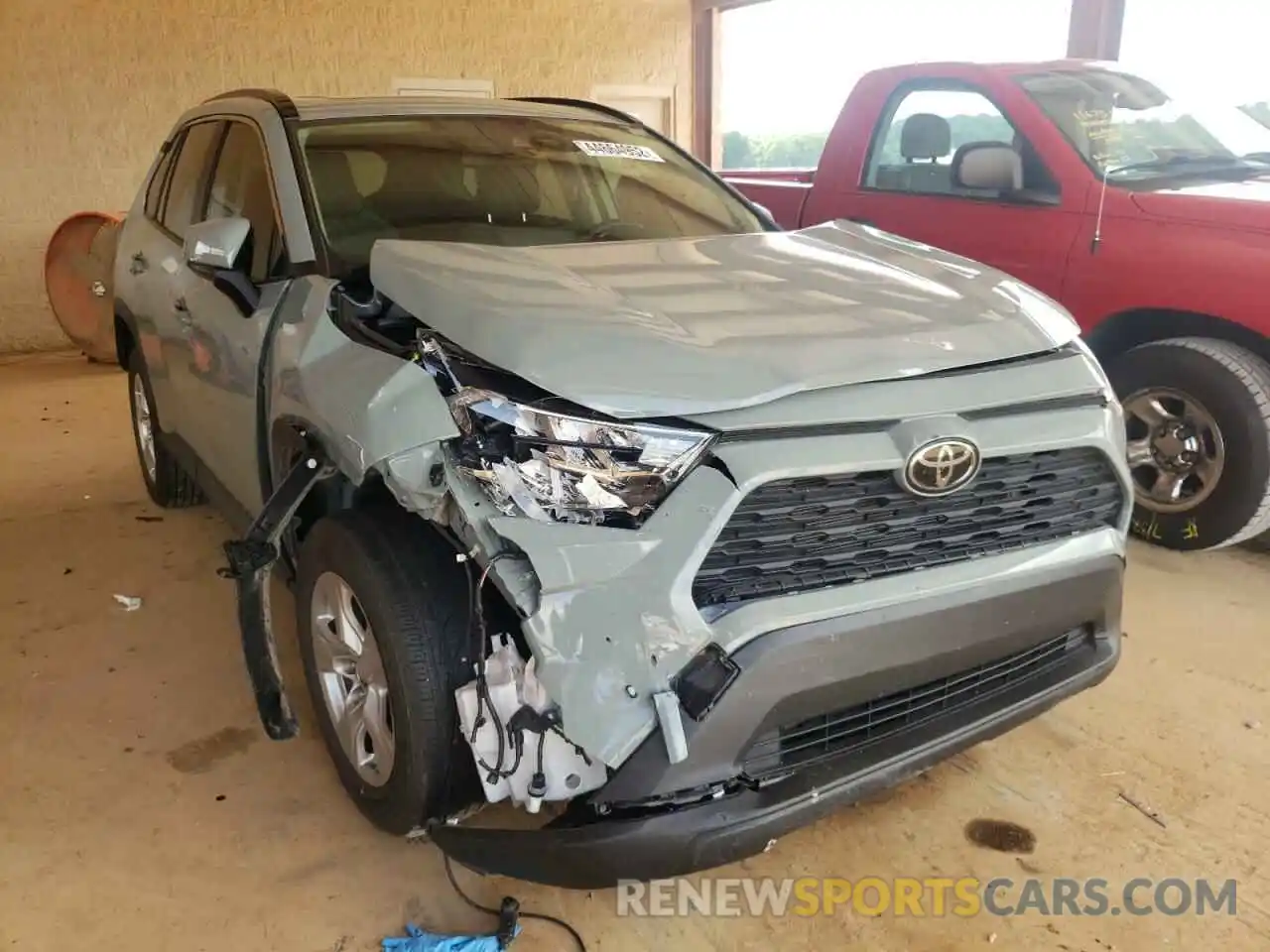 1 Photograph of a damaged car JTMP1RFV9KD516114 TOYOTA RAV4 2019