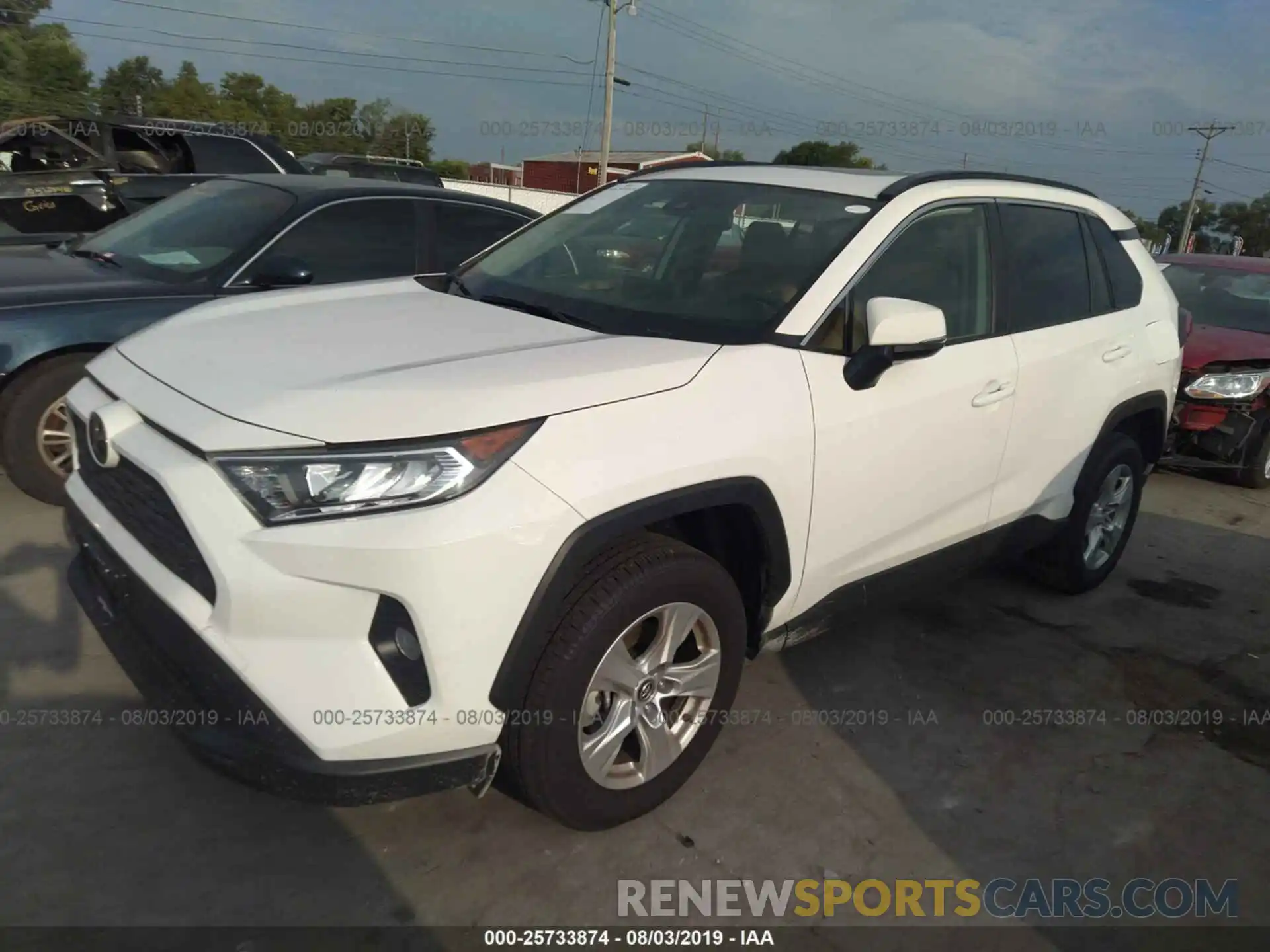 2 Фотография поврежденного автомобиля JTMP1RFV9KD517277 TOYOTA RAV4 2019