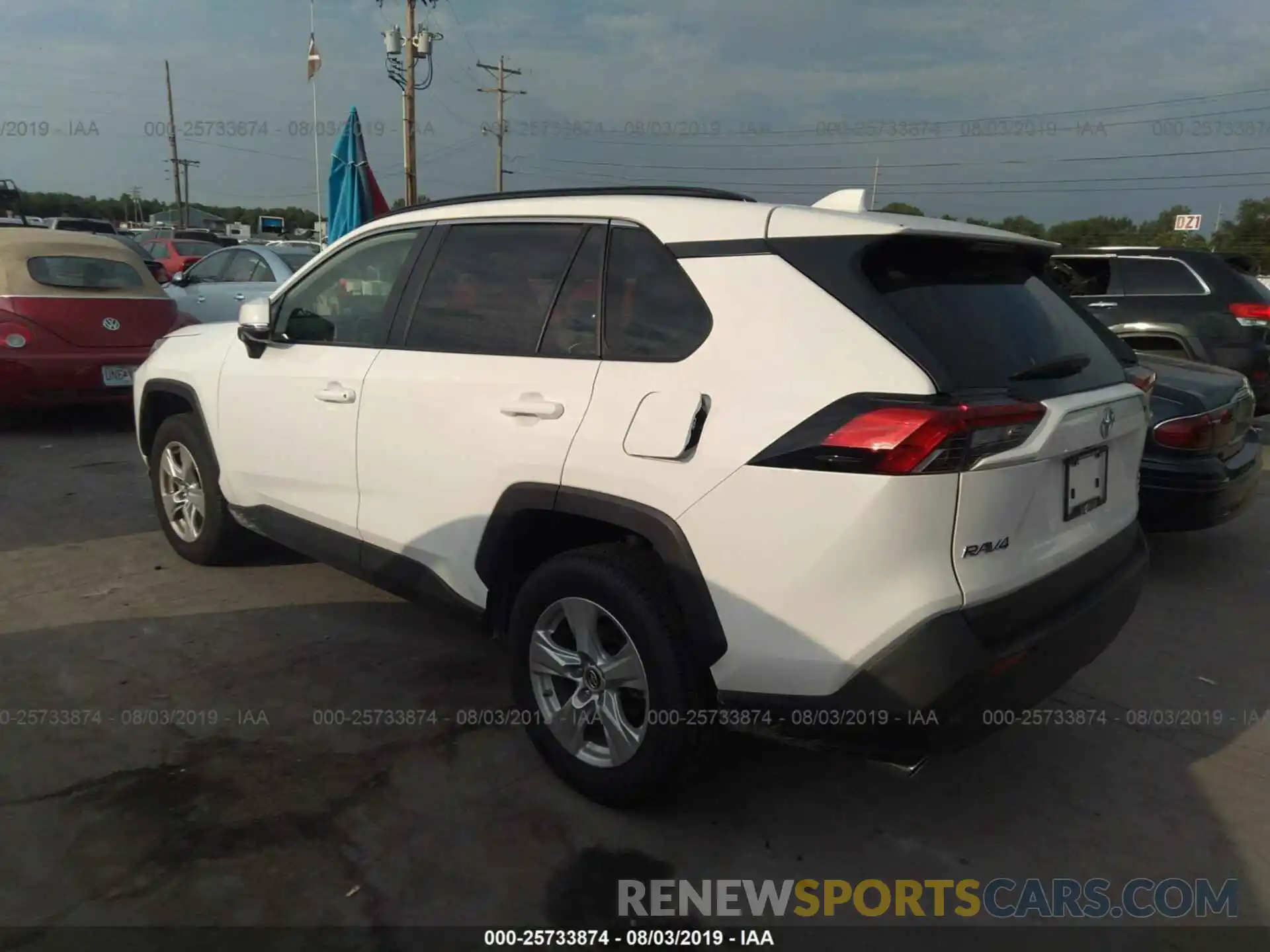 3 Photograph of a damaged car JTMP1RFV9KD517277 TOYOTA RAV4 2019