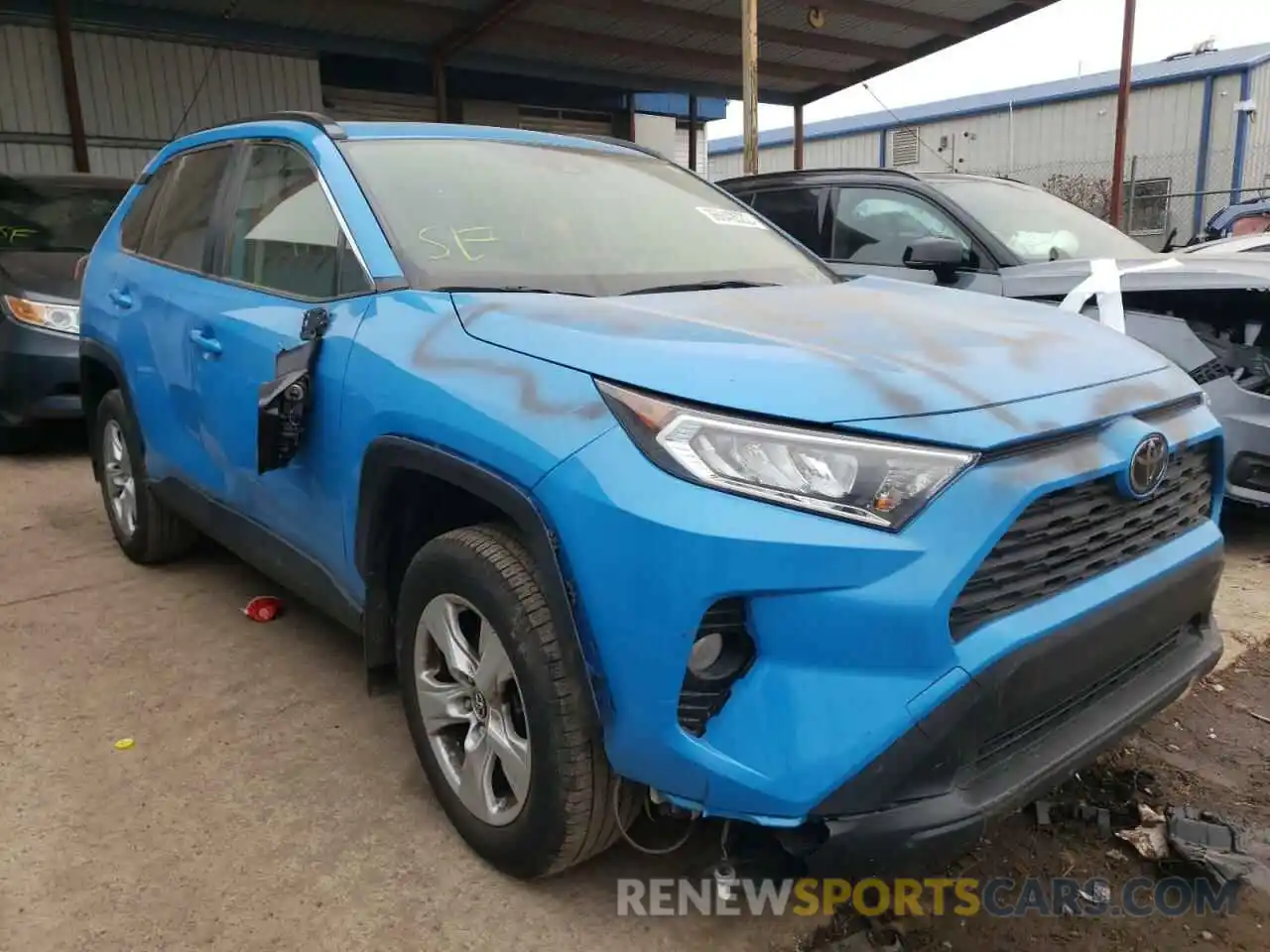 1 Photograph of a damaged car JTMP1RFV9KD517313 TOYOTA RAV4 2019