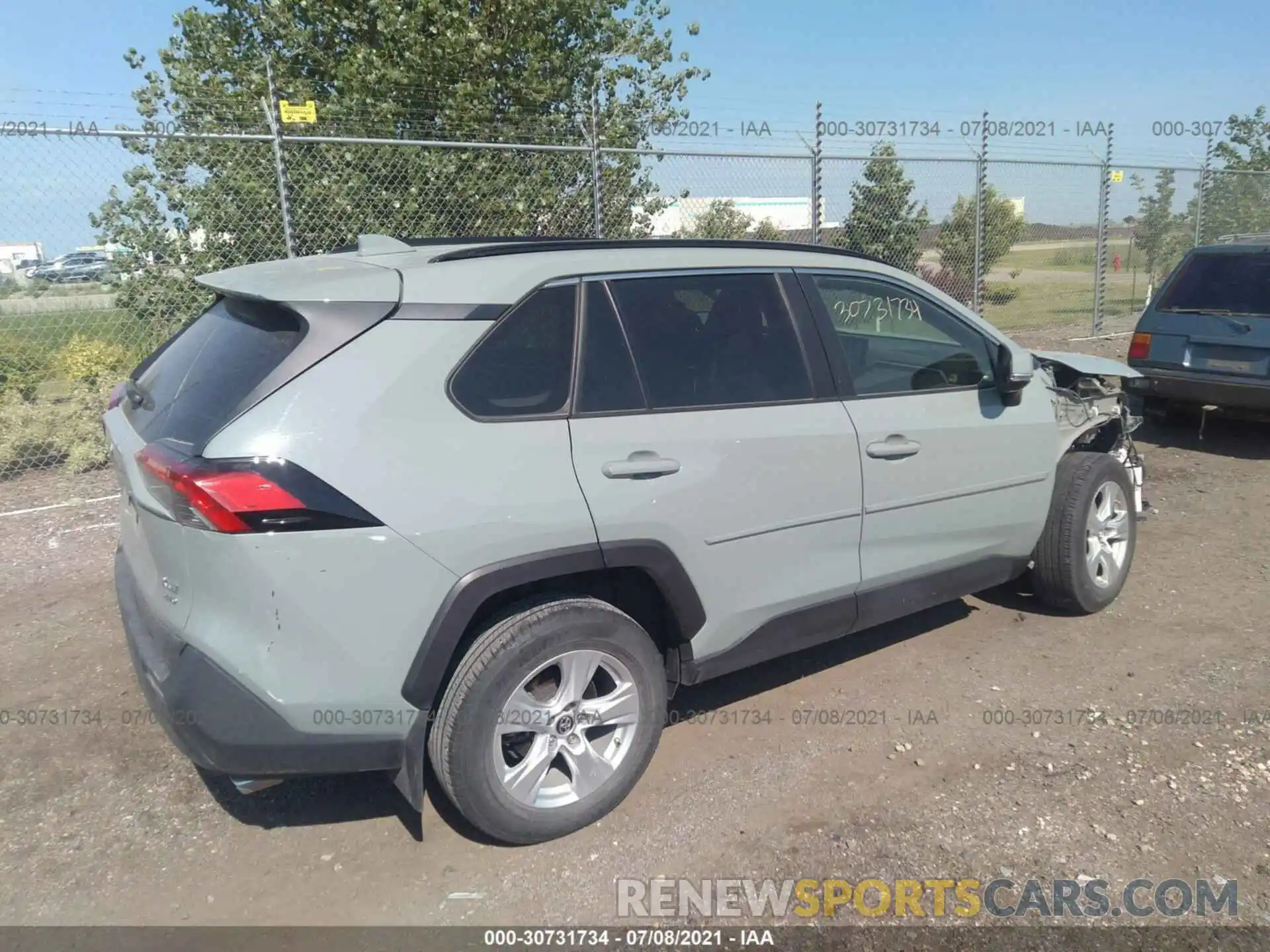 4 Photograph of a damaged car JTMP1RFV9KJ001258 TOYOTA RAV4 2019