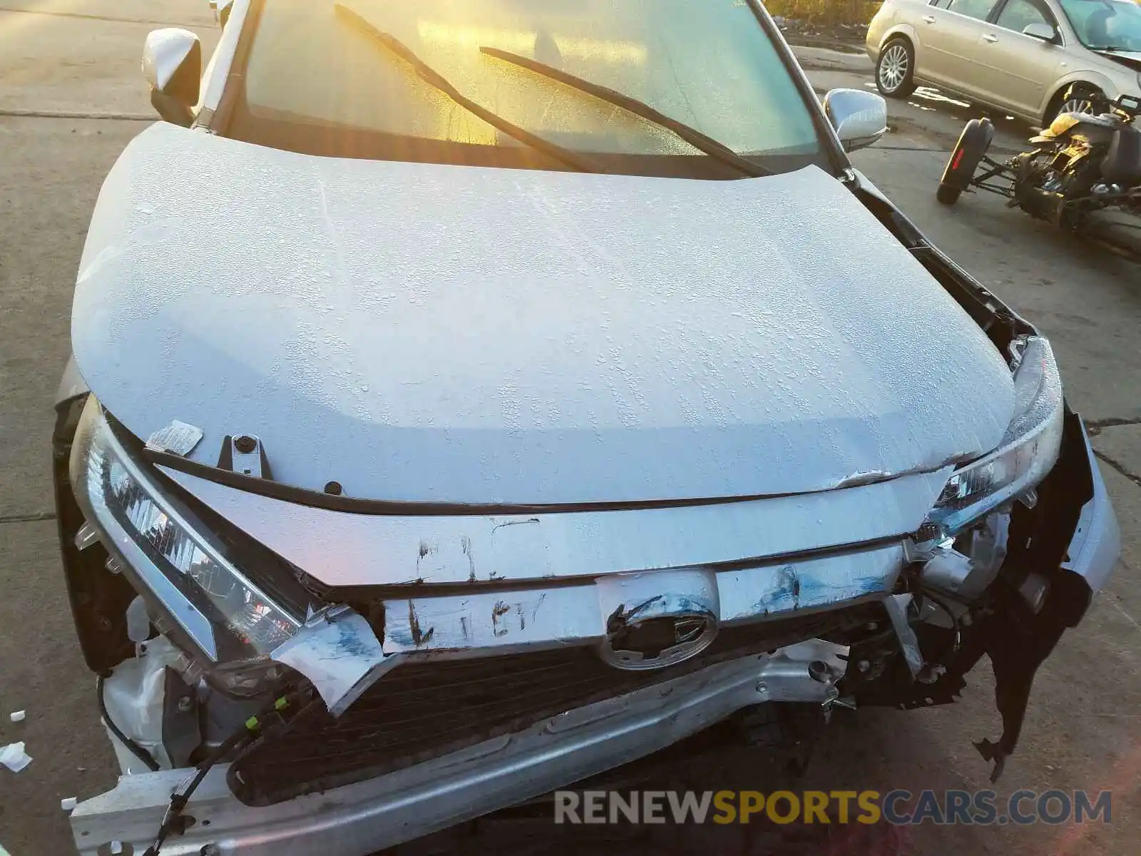 7 Photograph of a damaged car JTMP1RFV9KJ004631 TOYOTA RAV4 2019