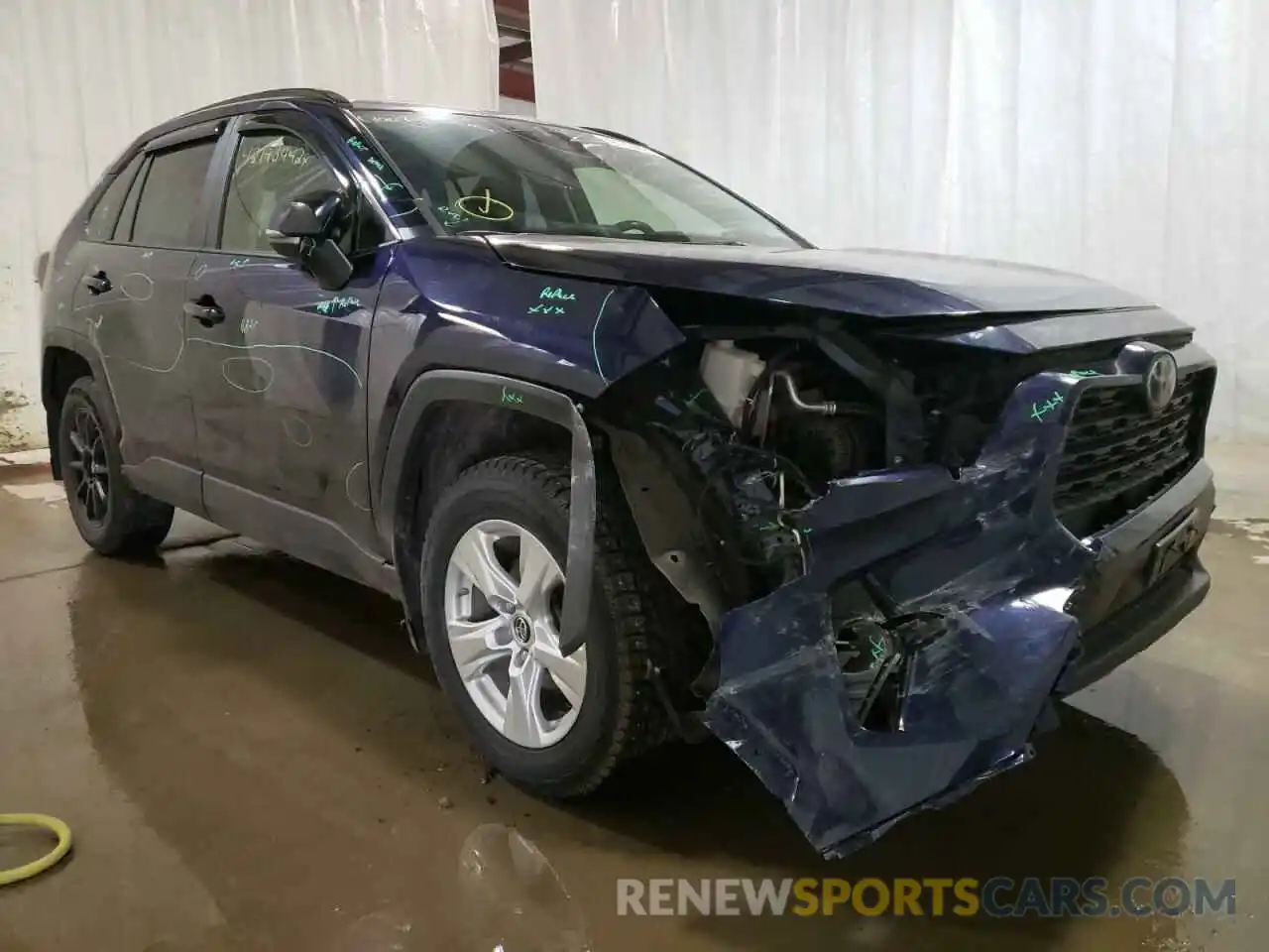 1 Photograph of a damaged car JTMP1RFVXKD005821 TOYOTA RAV4 2019