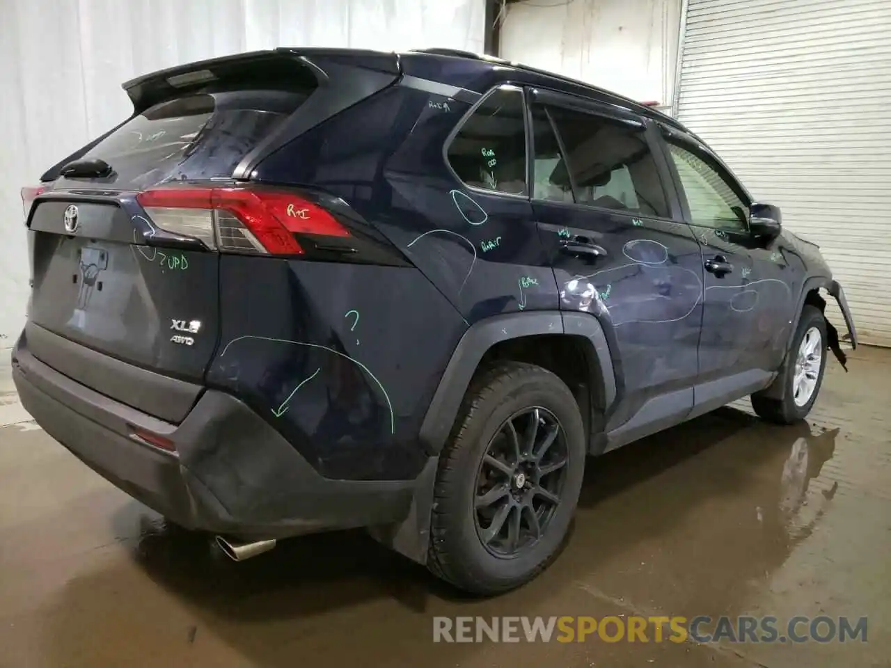 4 Photograph of a damaged car JTMP1RFVXKD005821 TOYOTA RAV4 2019