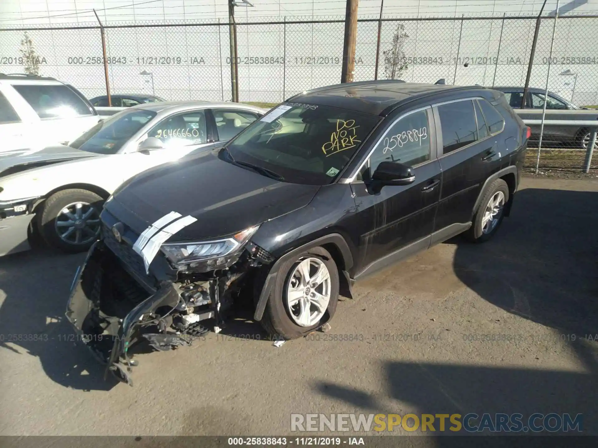 2 Photograph of a damaged car JTMP1RFVXKD005852 TOYOTA RAV4 2019