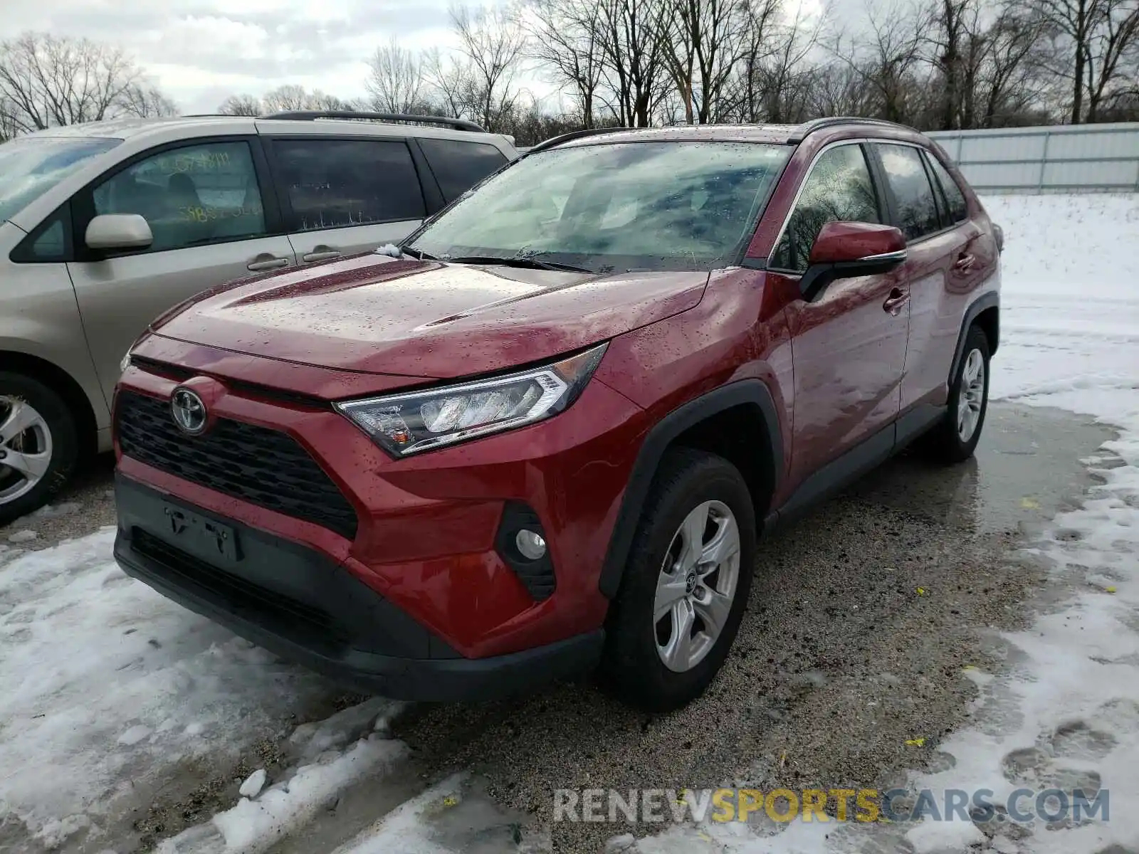 2 Photograph of a damaged car JTMP1RFVXKD011943 TOYOTA RAV4 2019