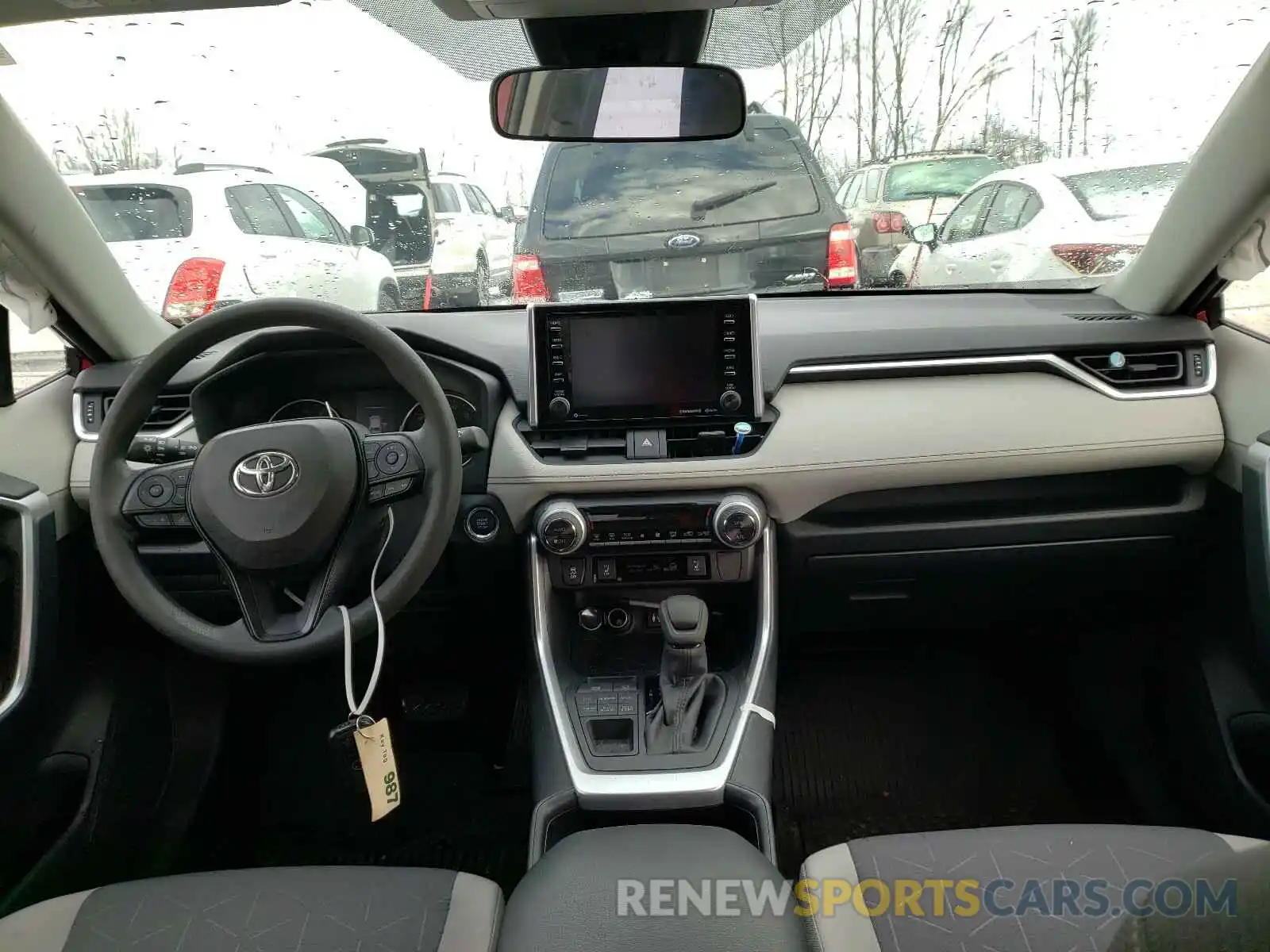 9 Фотография поврежденного автомобиля JTMP1RFVXKD011943 TOYOTA RAV4 2019