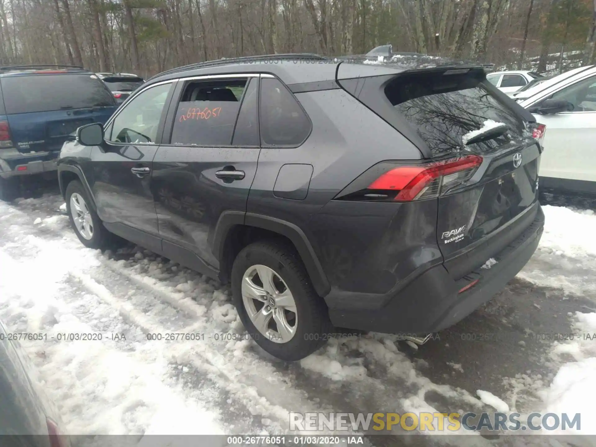 3 Photograph of a damaged car JTMP1RFVXKD017600 TOYOTA RAV4 2019