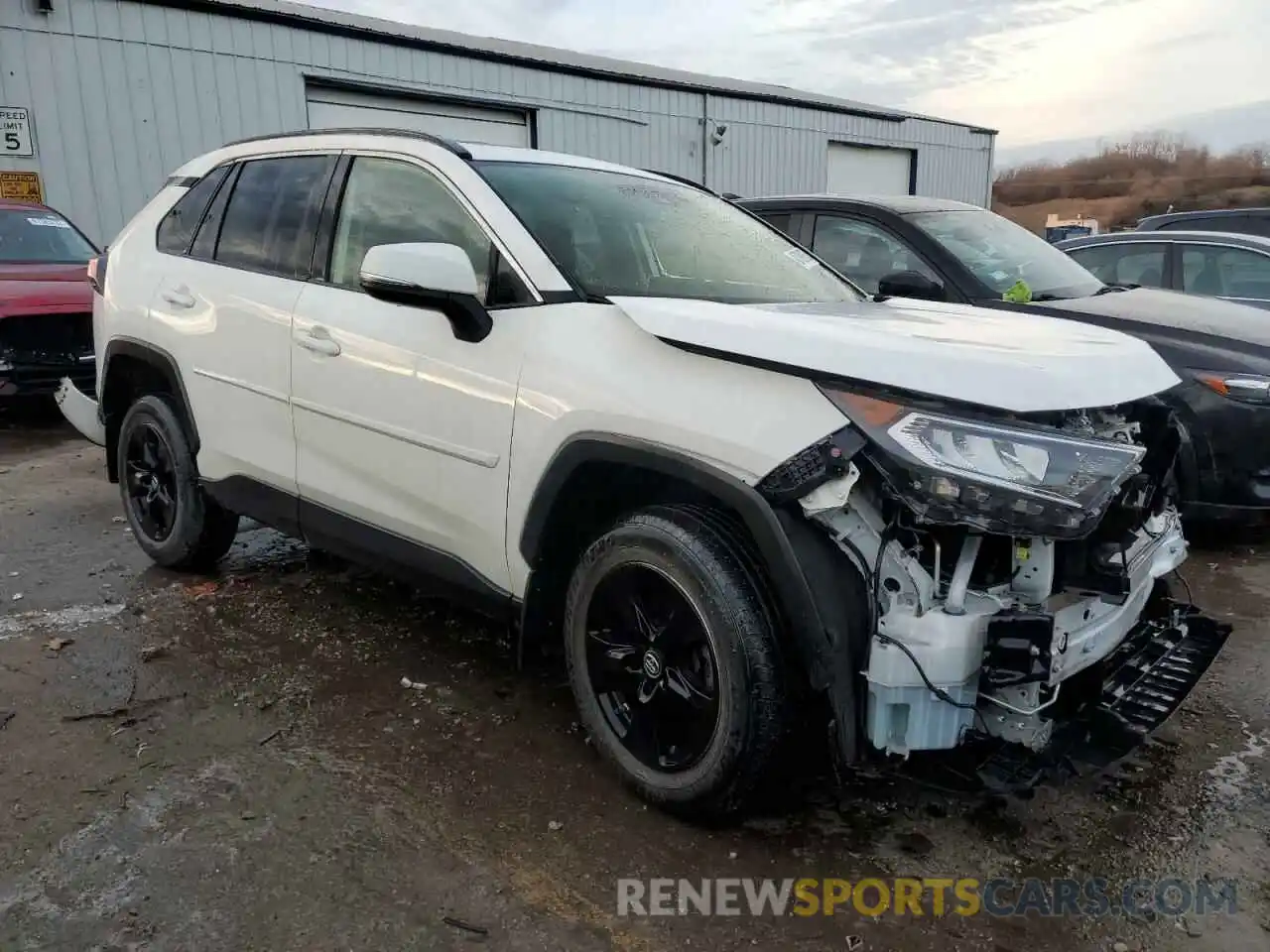 4 Photograph of a damaged car JTMP1RFVXKD022117 TOYOTA RAV4 2019