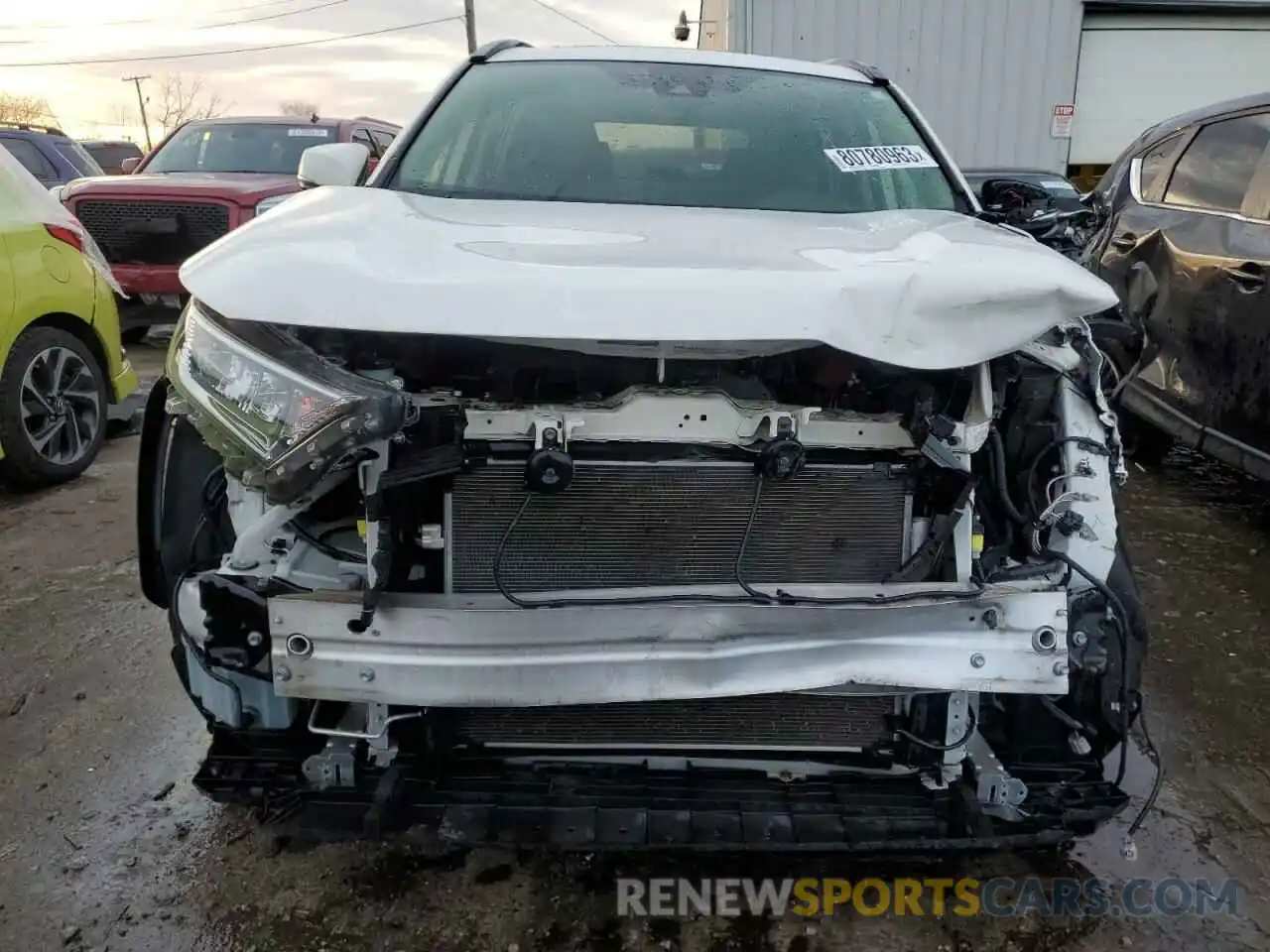 5 Photograph of a damaged car JTMP1RFVXKD022117 TOYOTA RAV4 2019