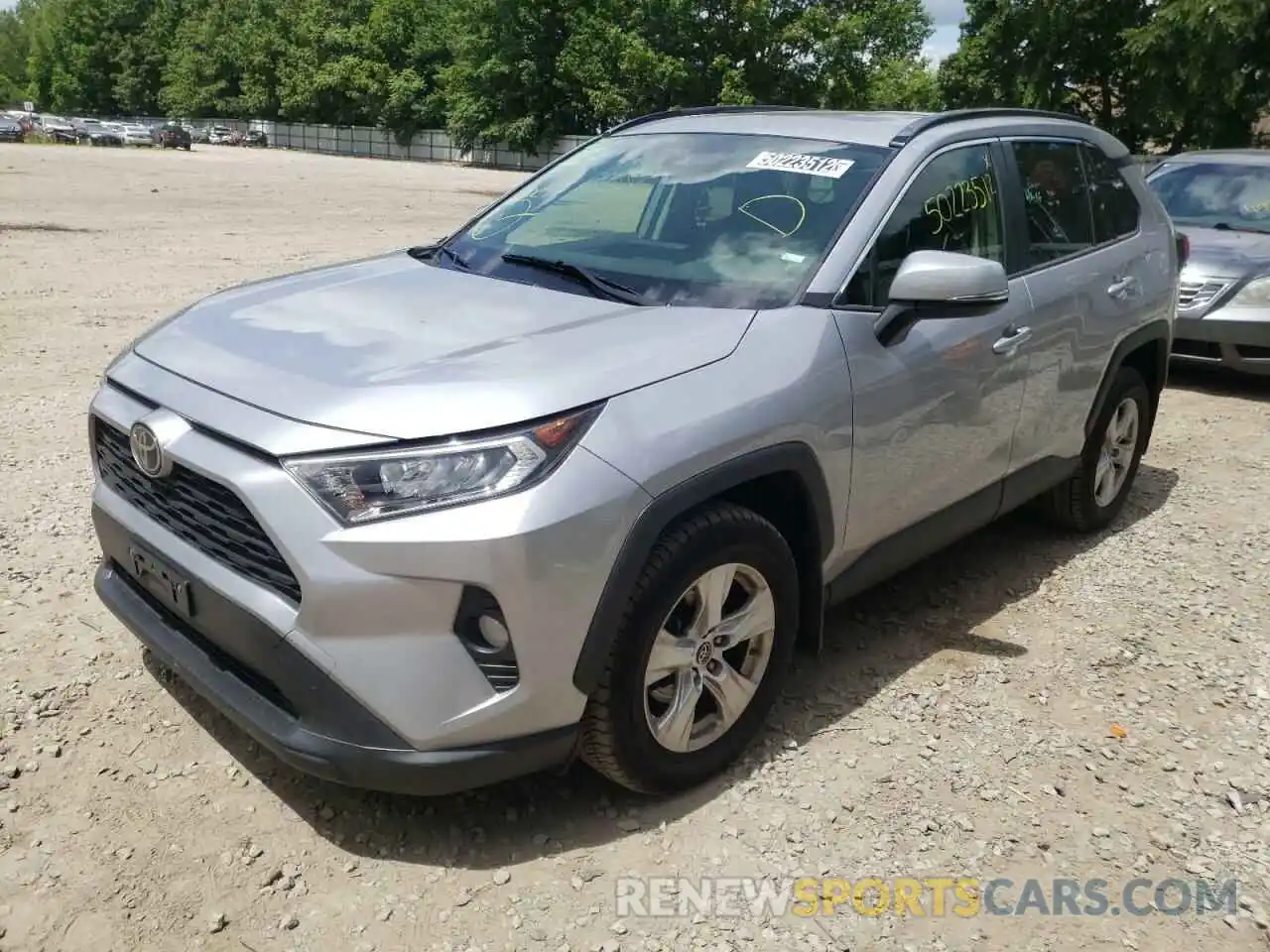 2 Photograph of a damaged car JTMP1RFVXKD024319 TOYOTA RAV4 2019