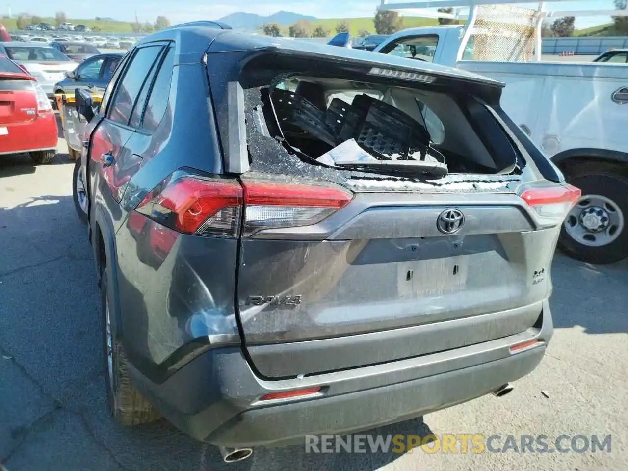 3 Photograph of a damaged car JTMP1RFVXKD030590 TOYOTA RAV4 2019