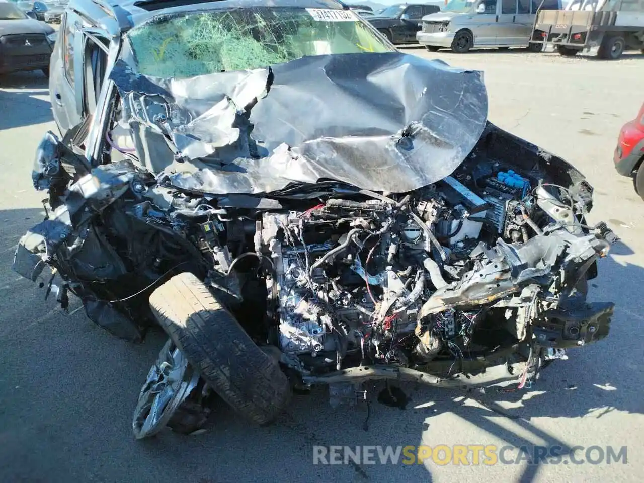 9 Photograph of a damaged car JTMP1RFVXKD030590 TOYOTA RAV4 2019