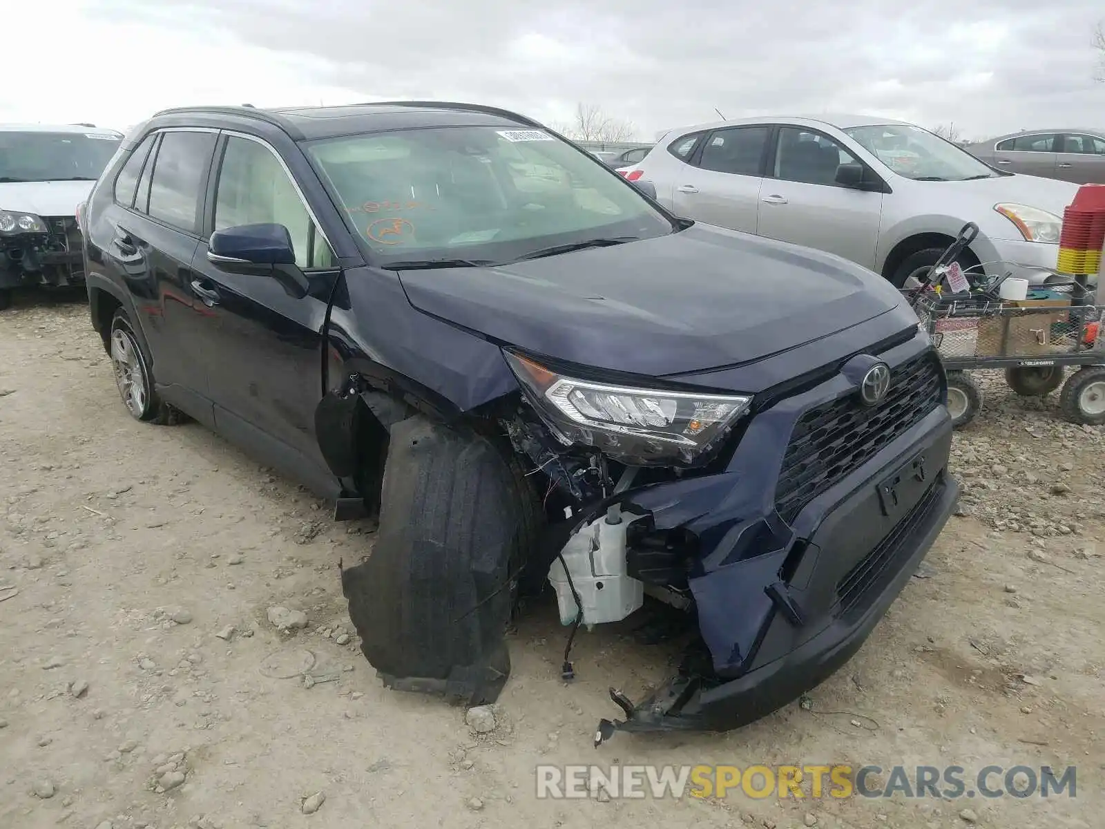 1 Photograph of a damaged car JTMP1RFVXKD033392 TOYOTA RAV4 2019