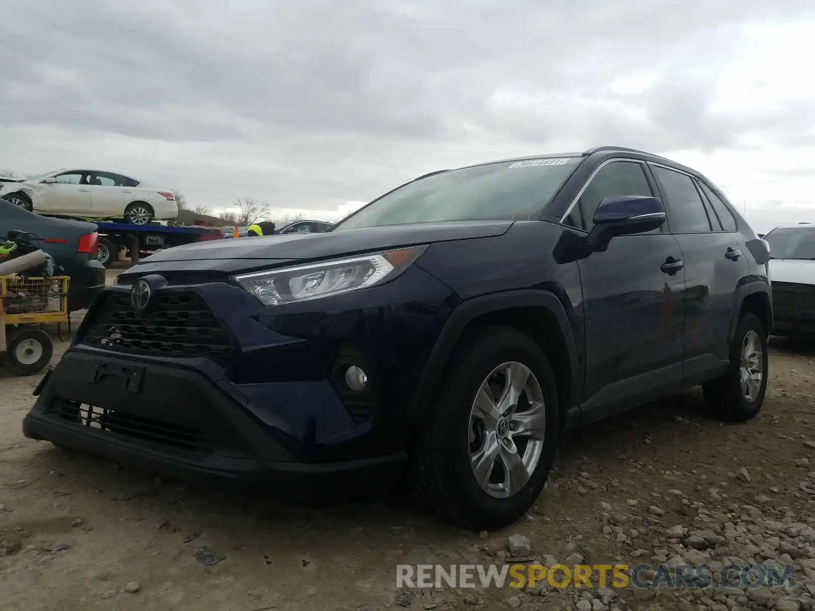 2 Photograph of a damaged car JTMP1RFVXKD033392 TOYOTA RAV4 2019