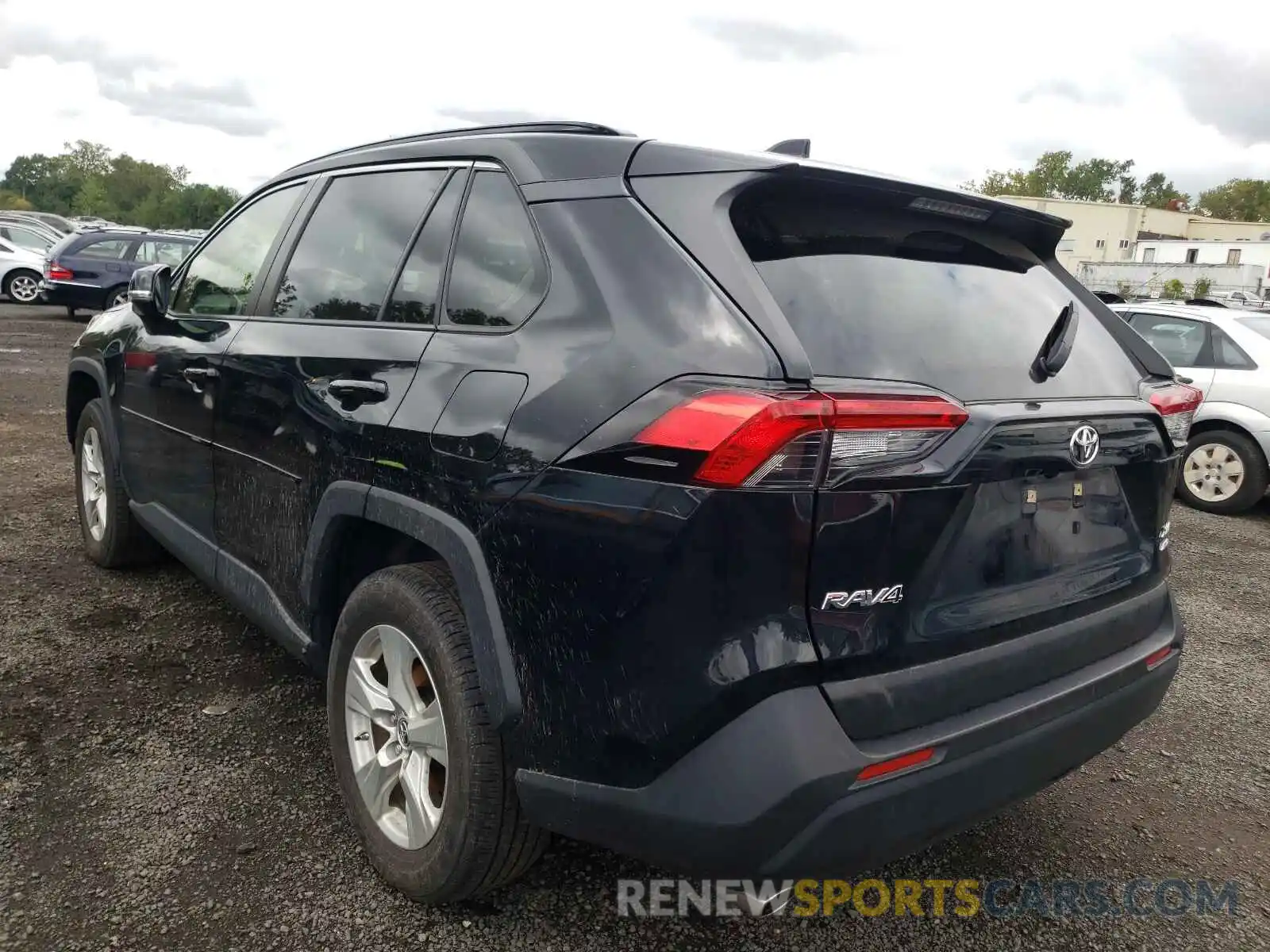 3 Photograph of a damaged car JTMP1RFVXKD037684 TOYOTA RAV4 2019