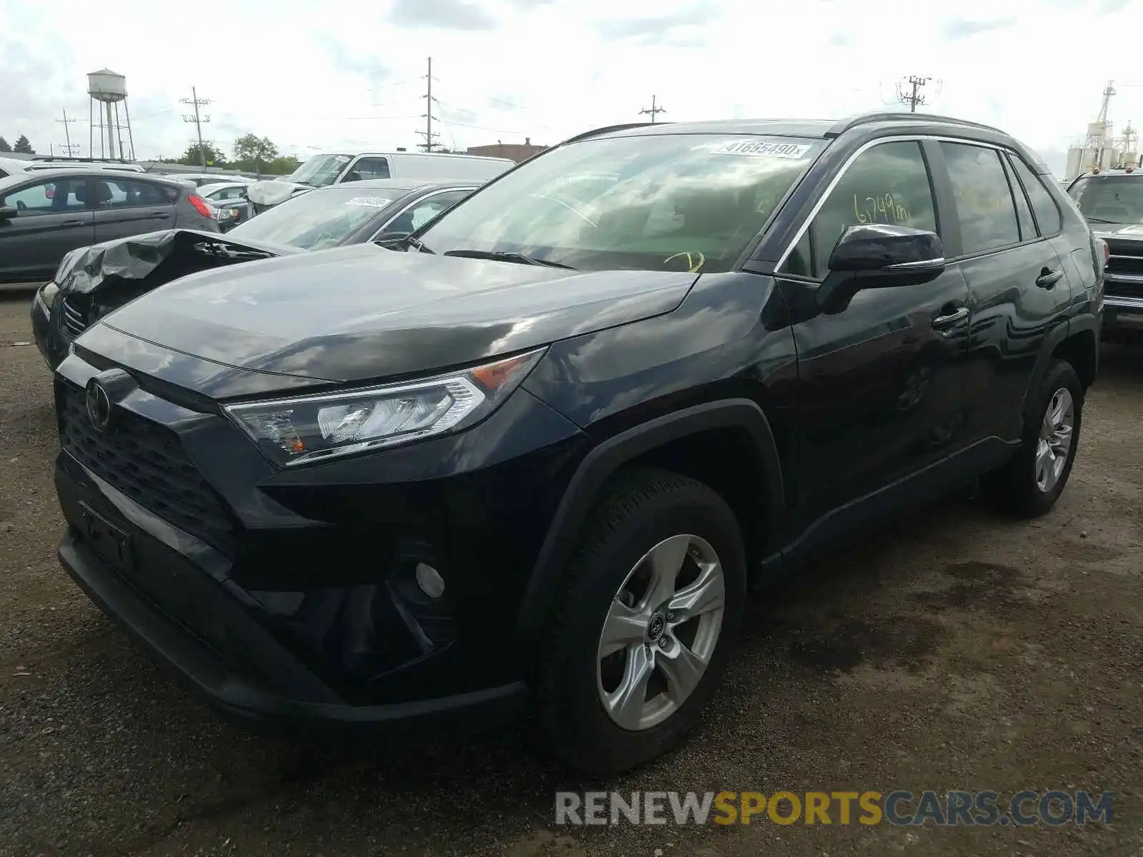 2 Photograph of a damaged car JTMP1RFVXKD501251 TOYOTA RAV4 2019