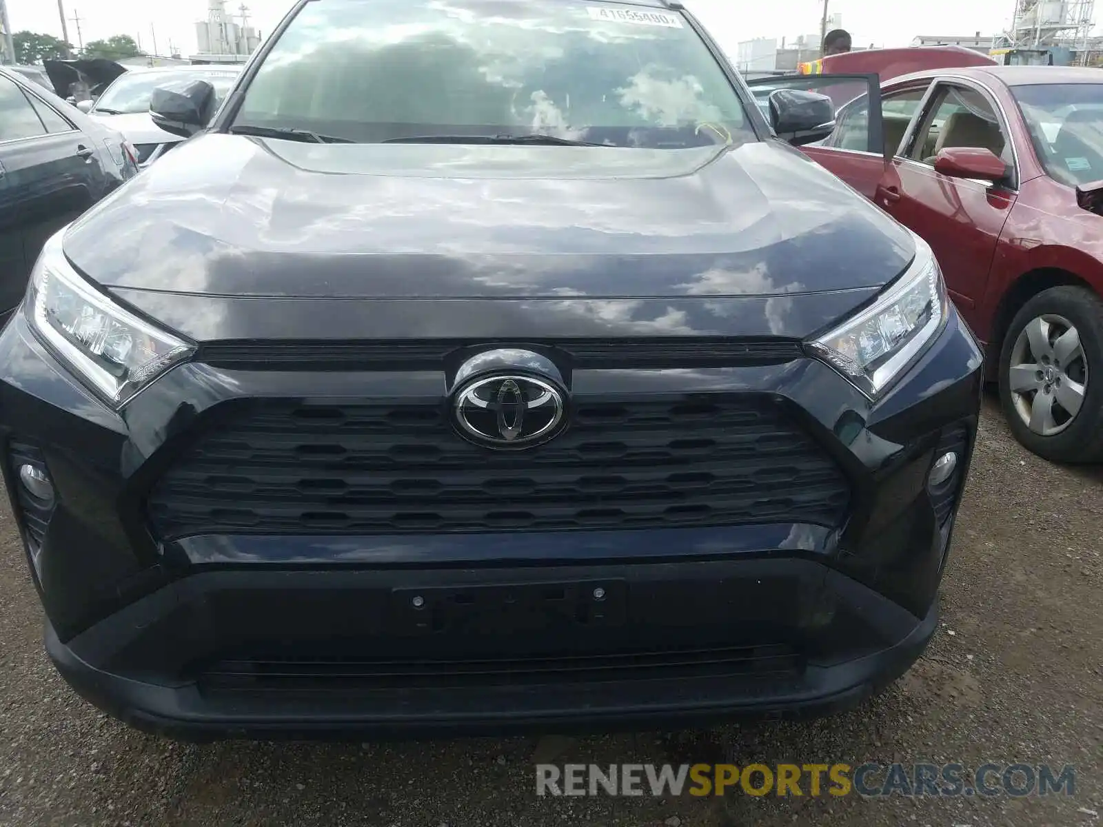 9 Photograph of a damaged car JTMP1RFVXKD501251 TOYOTA RAV4 2019