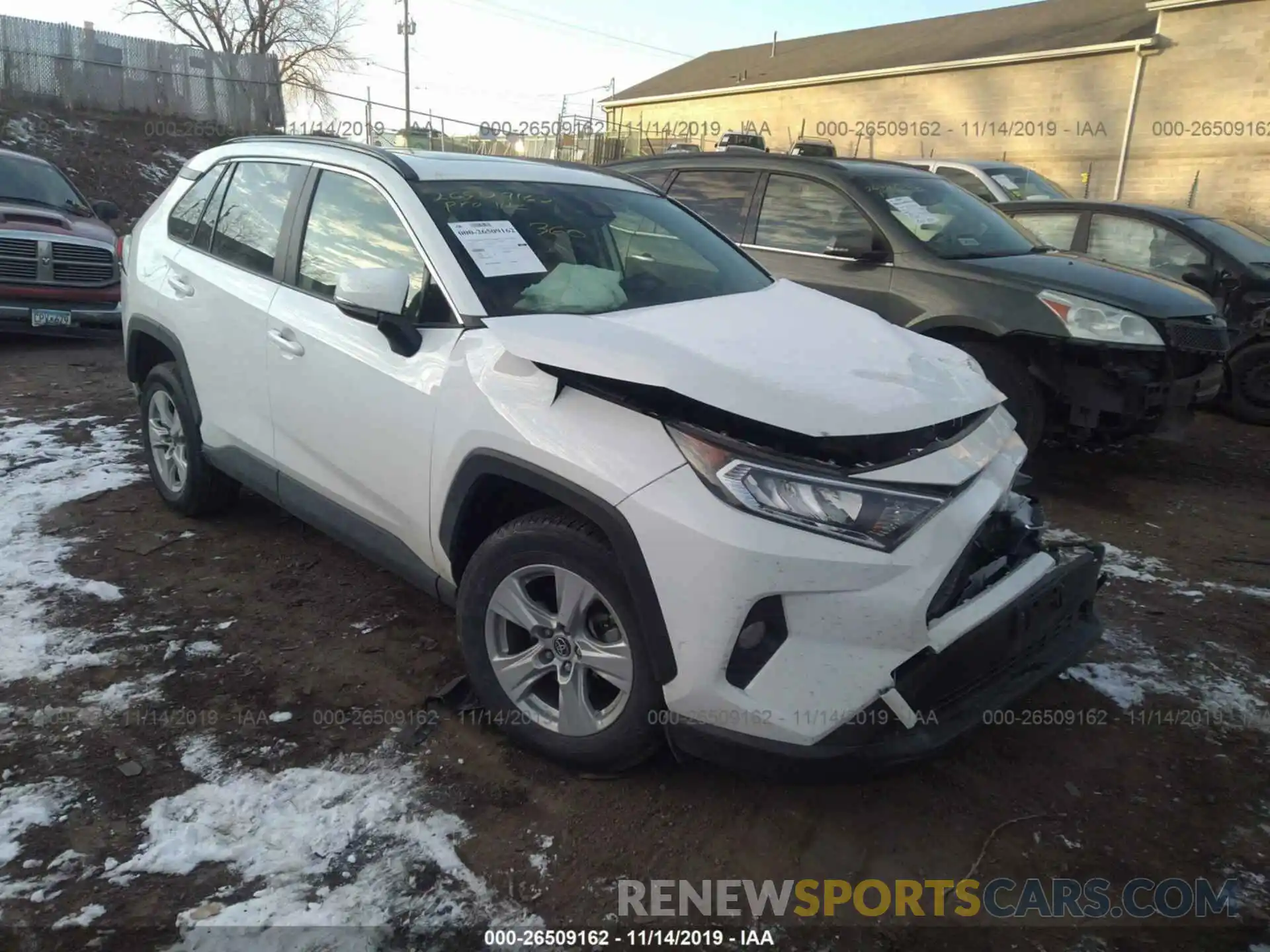 1 Photograph of a damaged car JTMP1RFVXKD501847 TOYOTA RAV4 2019