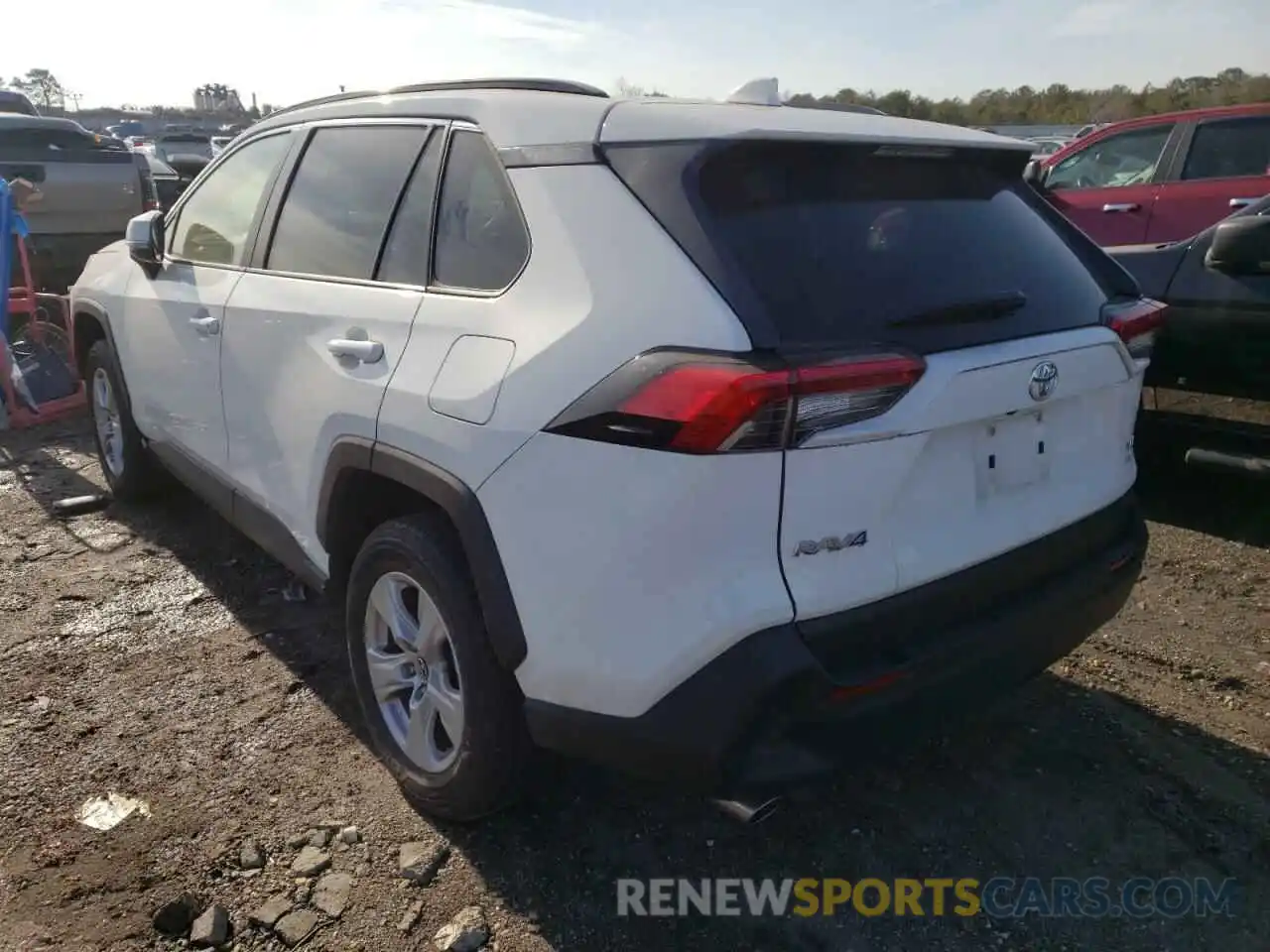 3 Photograph of a damaged car JTMP1RFVXKD511200 TOYOTA RAV4 2019