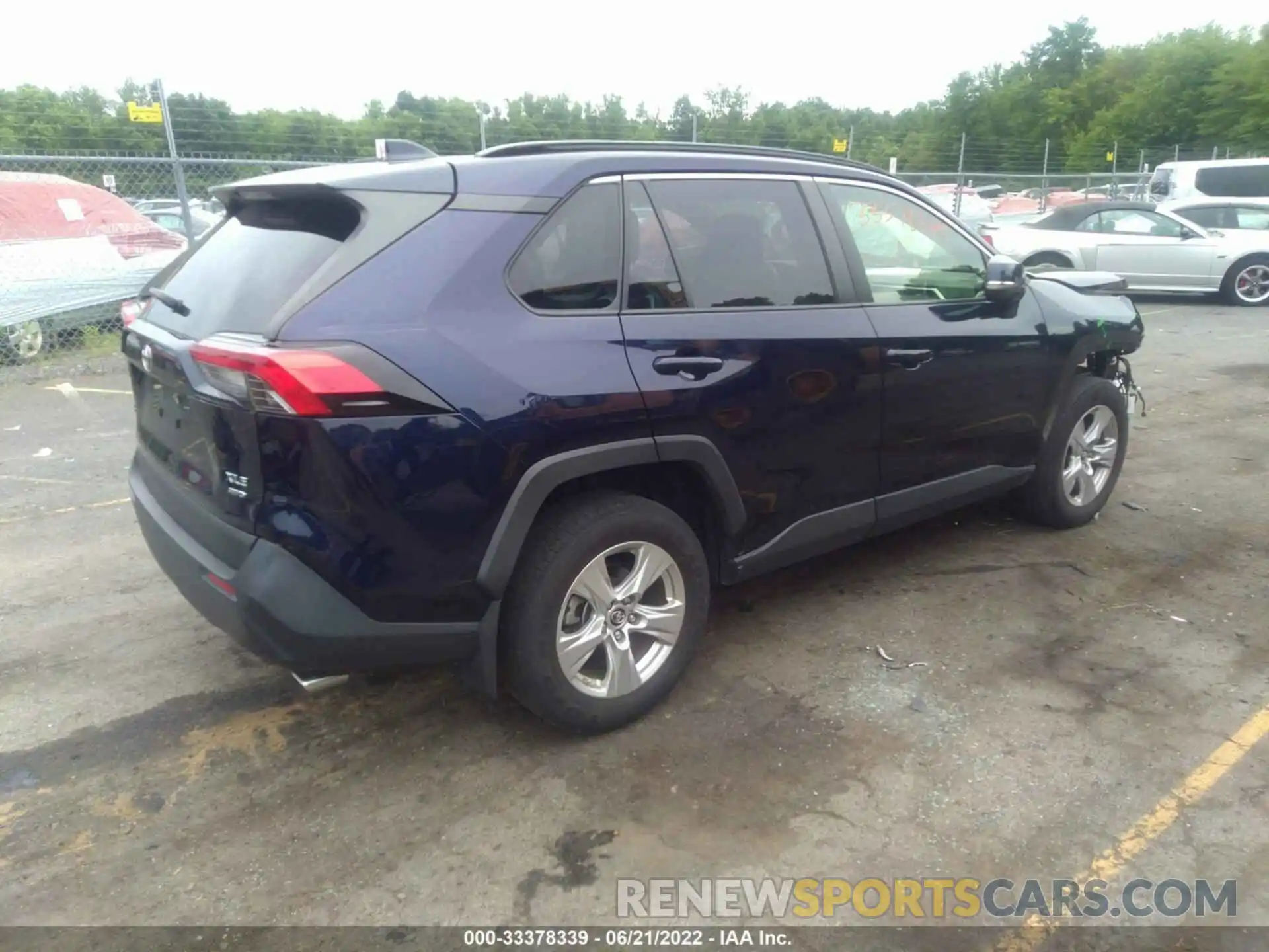 4 Photograph of a damaged car JTMP1RFVXKJ019297 TOYOTA RAV4 2019