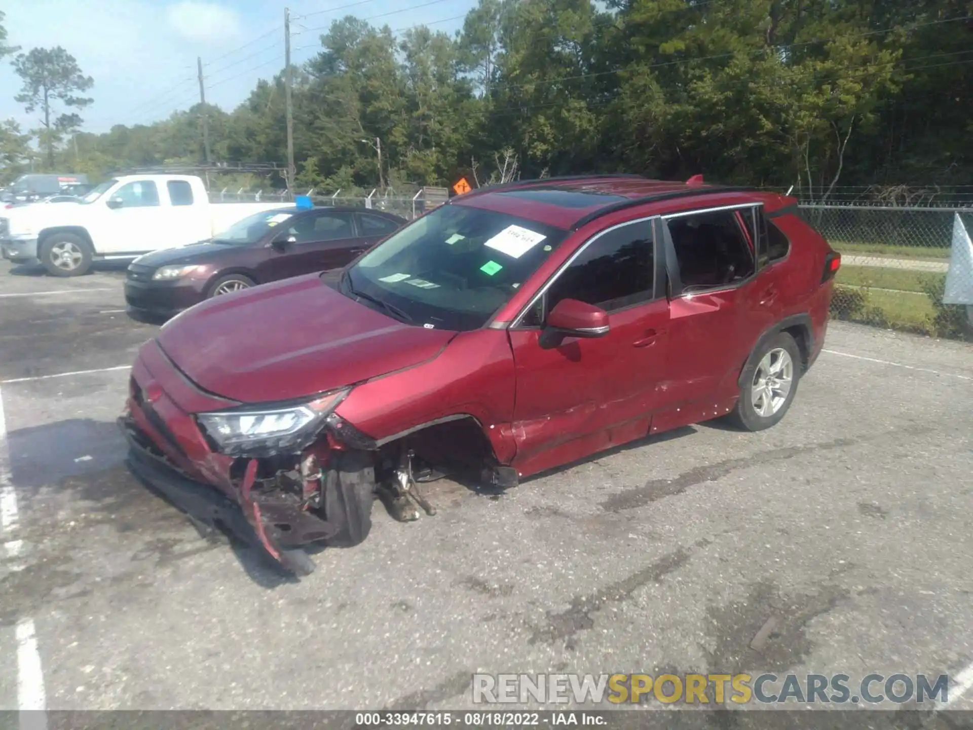 2 Photograph of a damaged car JTMP1RFVXKJ021504 TOYOTA RAV4 2019