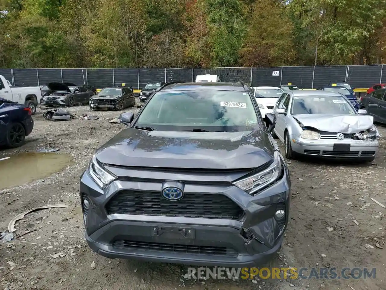 9 Photograph of a damaged car JTMRWRFV0KD010276 TOYOTA RAV4 2019